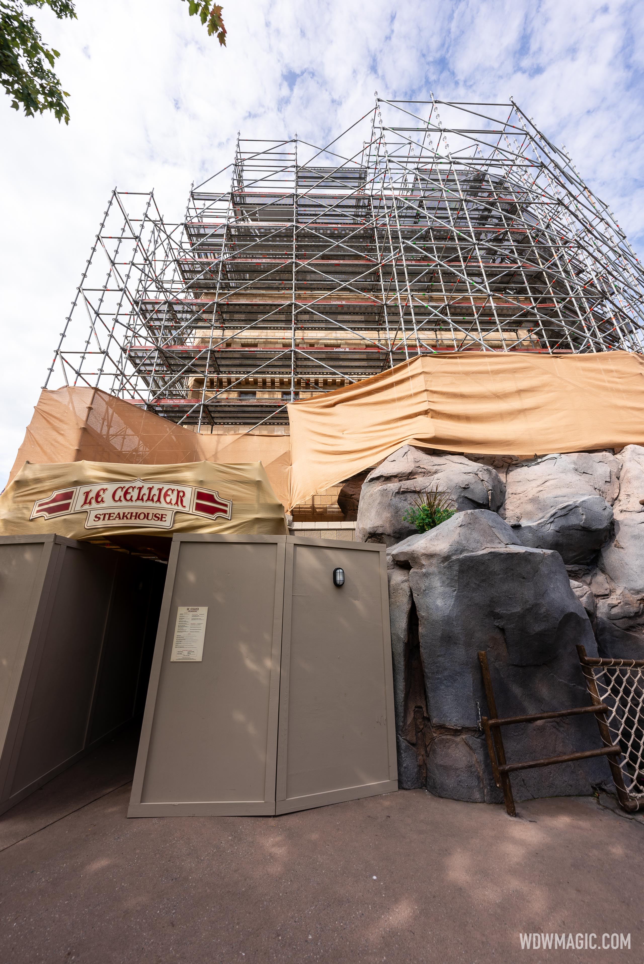 Canada Pavilion refurbishment - July 19 2023 - Photo 6 of 7