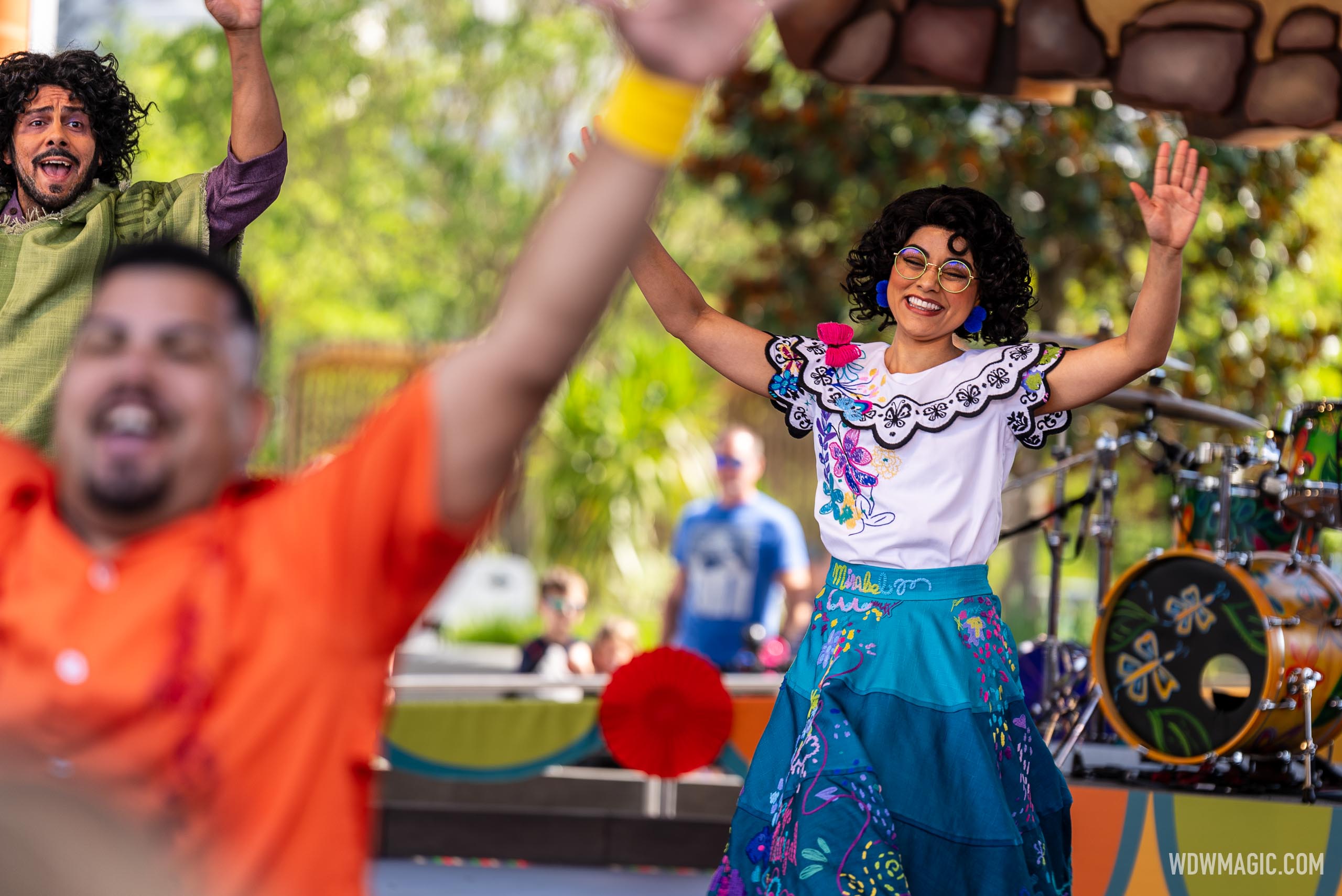 ¡Celebración Encanto! Stage Show Debuts at EPCOT