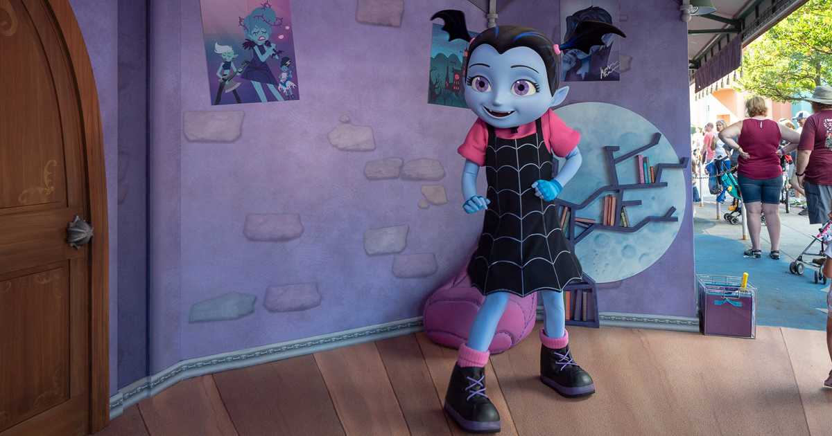 Vampirina meet and greet at Disney's Hollywood Studios - Photo 4 of 4