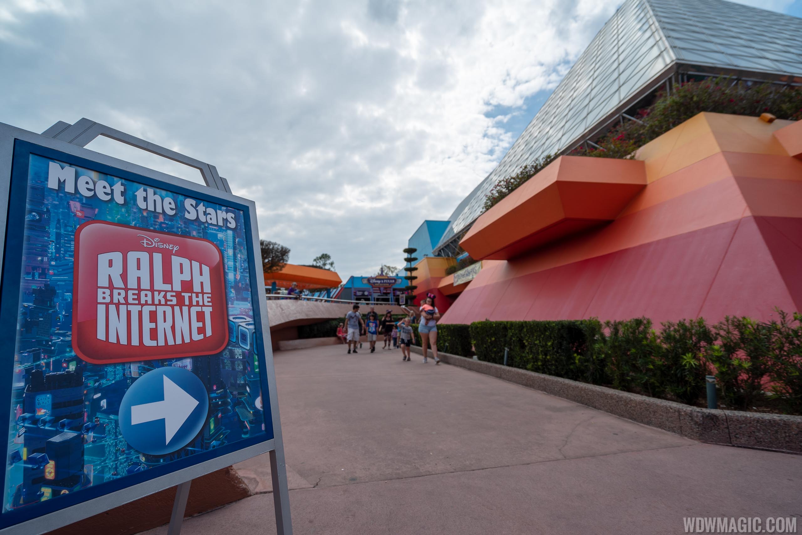 More character meet and greets returning to EPCOT this weekend