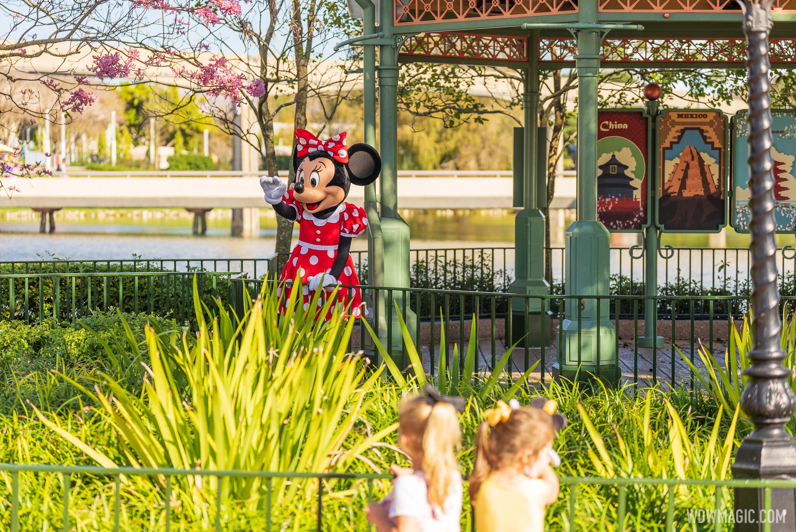 Minnie Mouse meet and greet at the EPCOT World Showcase Gazebo - Photo ...