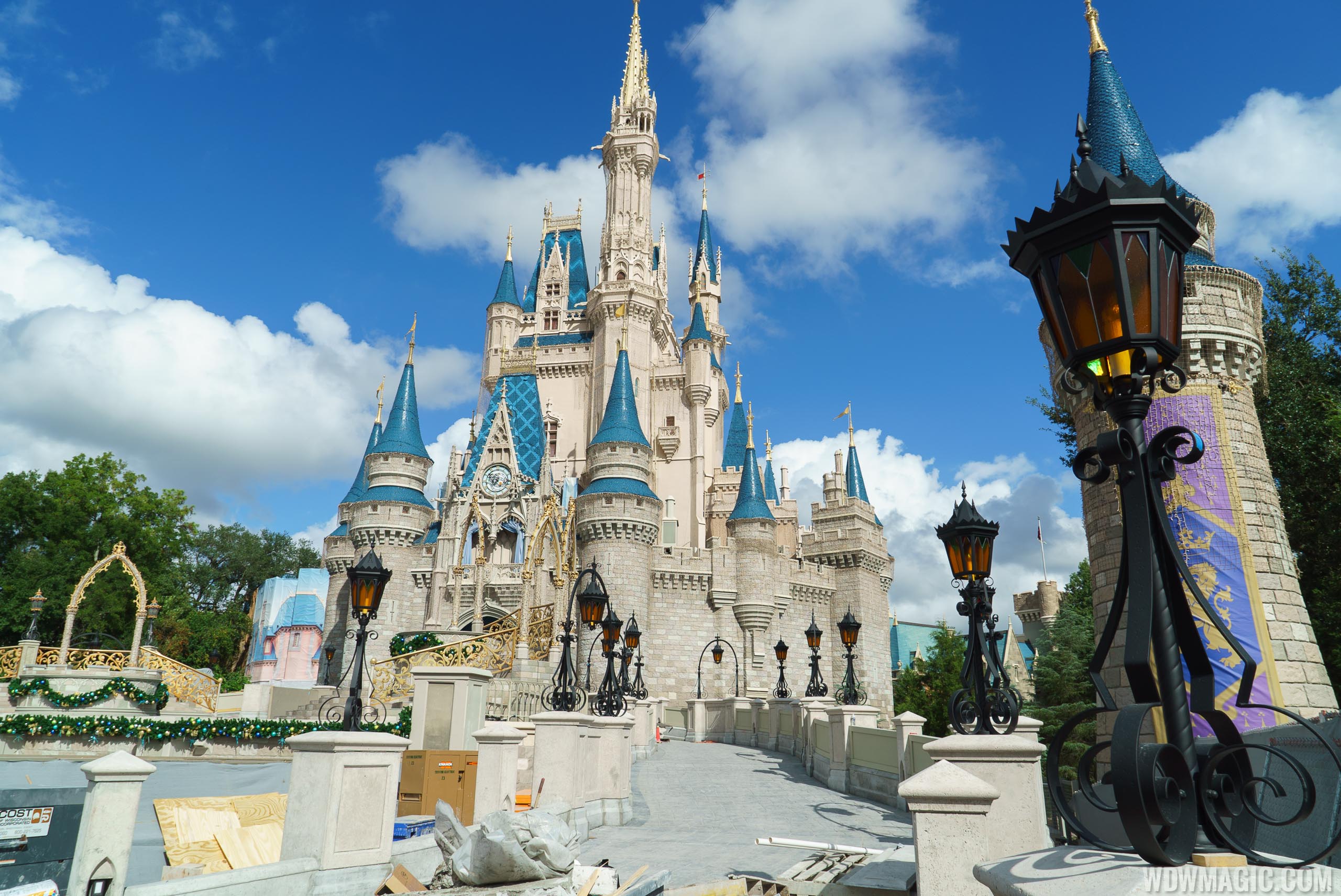 PHOTOS - New ramps around Cinderella Castle nears completion