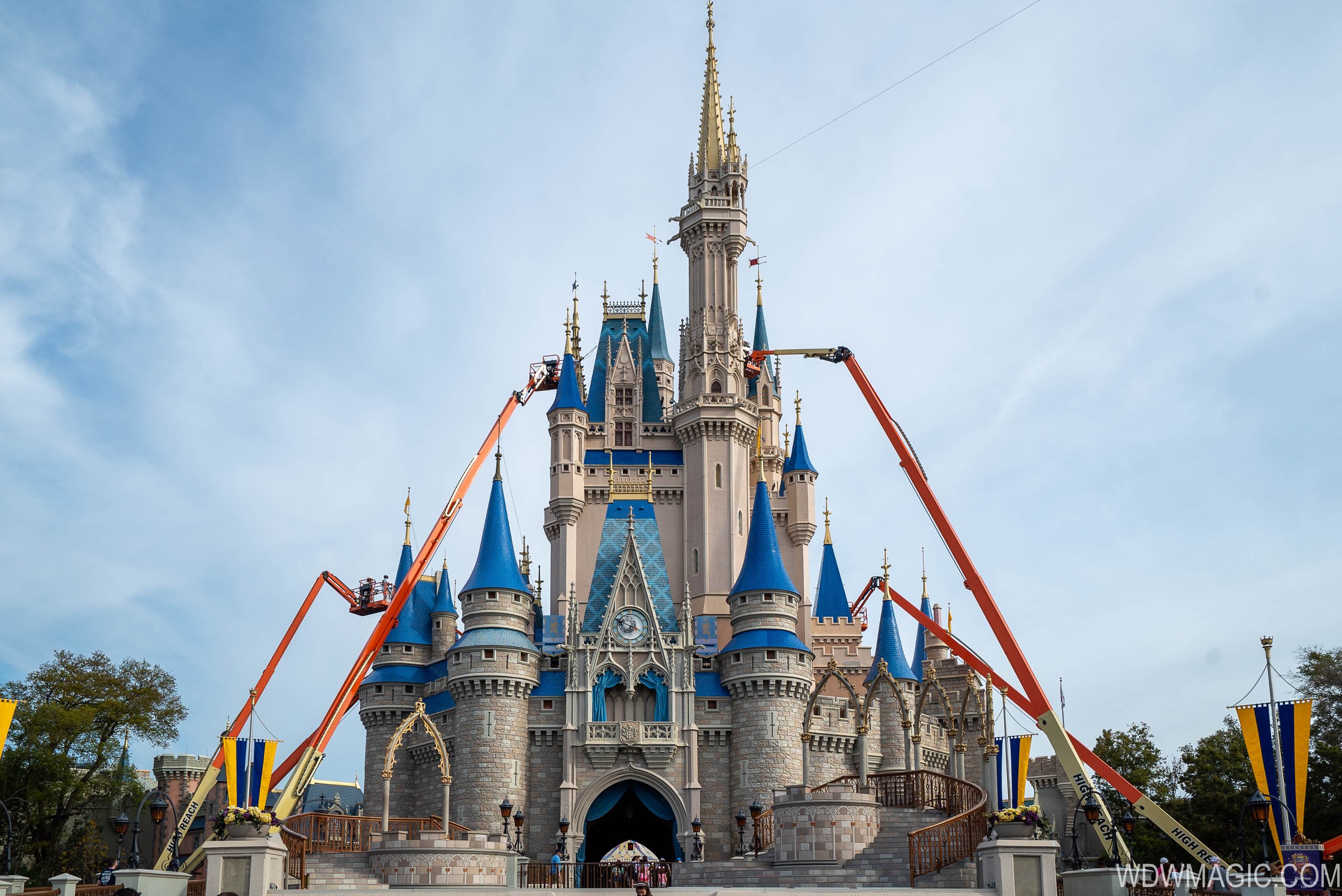 Cinderella Castle painting March 12 2020 Photo 3 of 10