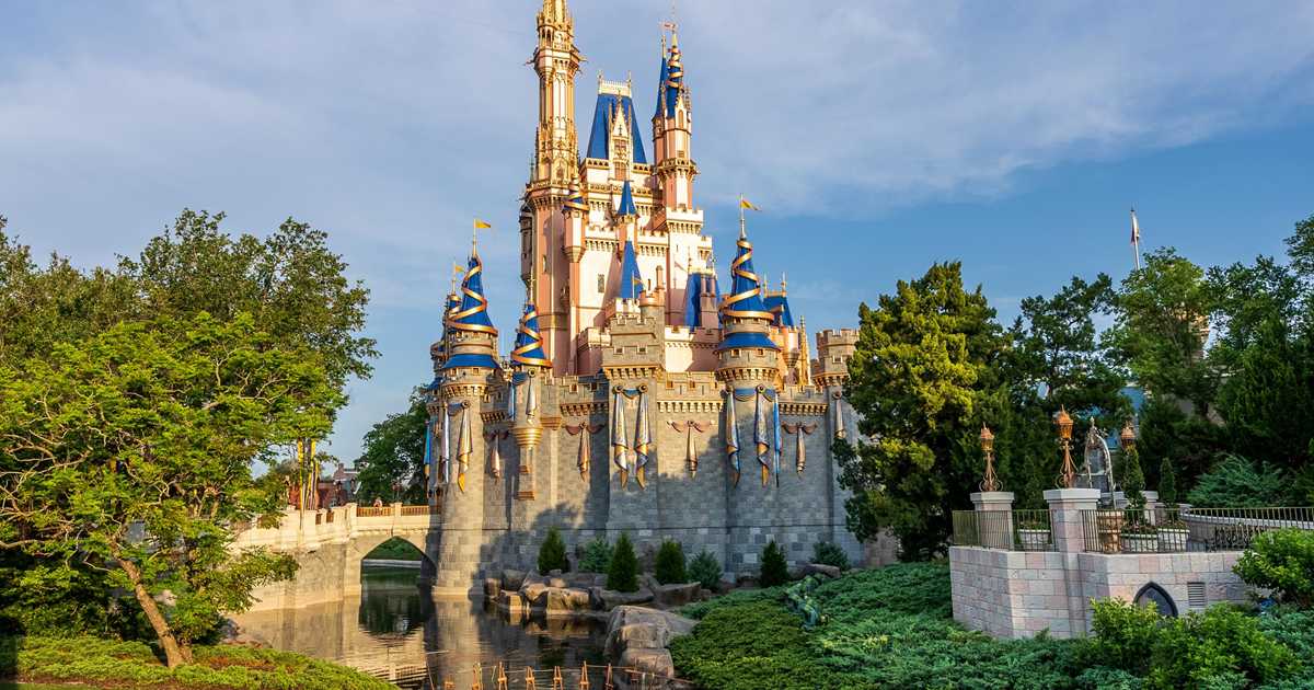 Moat refilled at Cinderella Castle - May 2021 - Photo 5 of 5