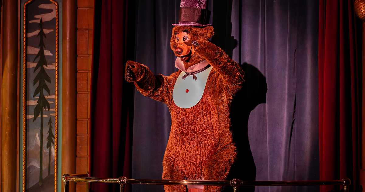 Country Bear Jamboree show January 2024 Photo 6 of 22