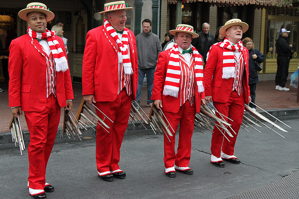 Dapper Dans holiday performance