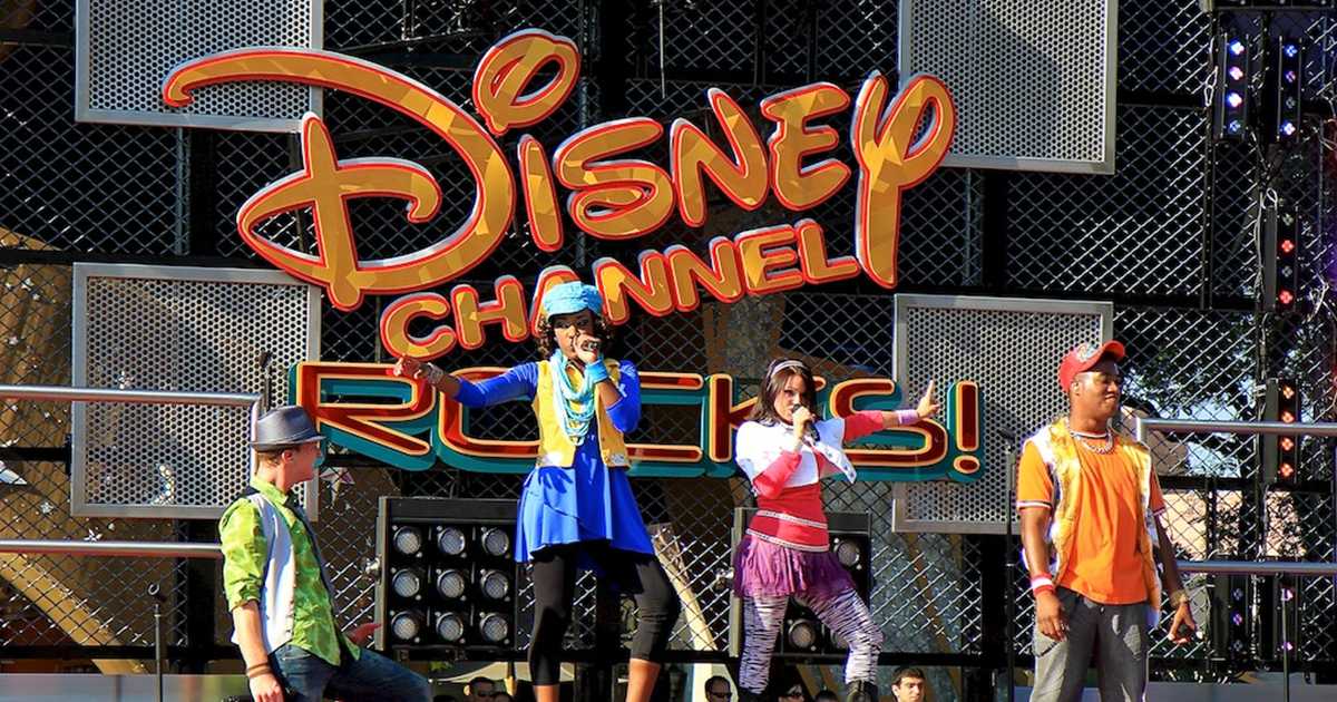 Opening day first performance - Photo 18 of 50