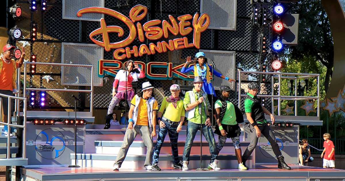 Opening day first performance - Photo 22 of 50