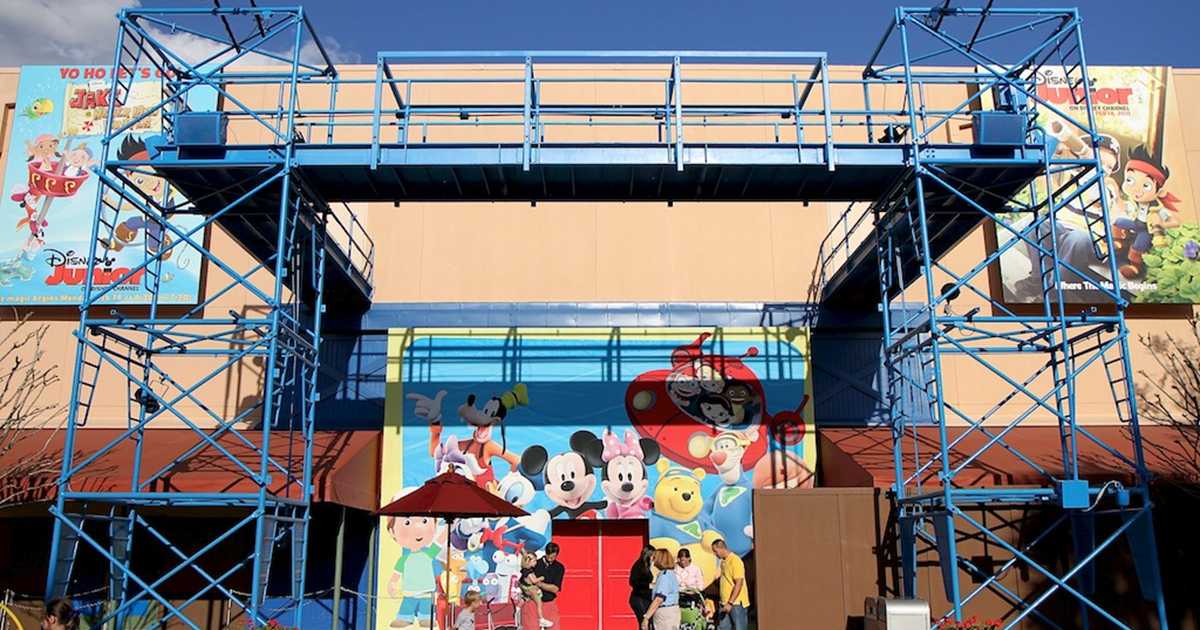 Disney Junior - Live on Stage! pre opening exterior