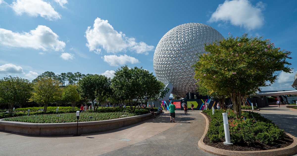 Epcot main entrance area - July 15 2020 - Photo 3 of 6