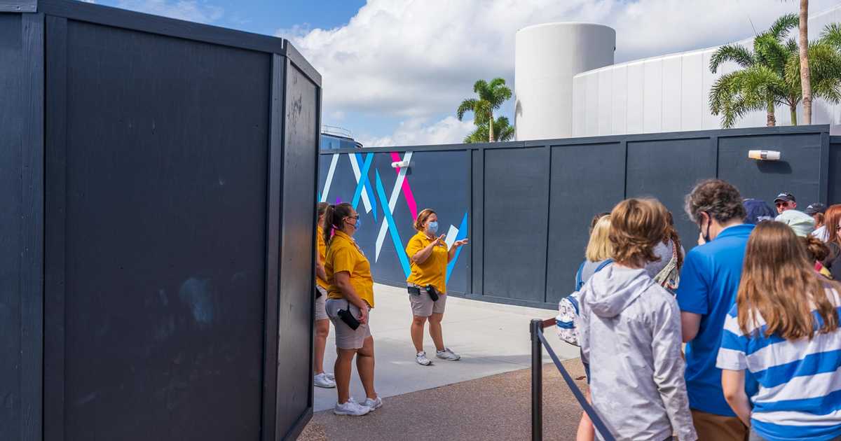 Epcot Rope Drop Science EPCOT rope drop June 8 2021 - Photo 4 of 11