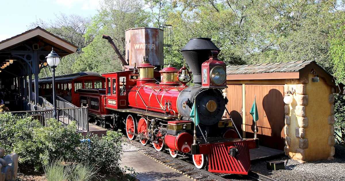 Fantasyland Train Station new water tower - Photo 3 of 5