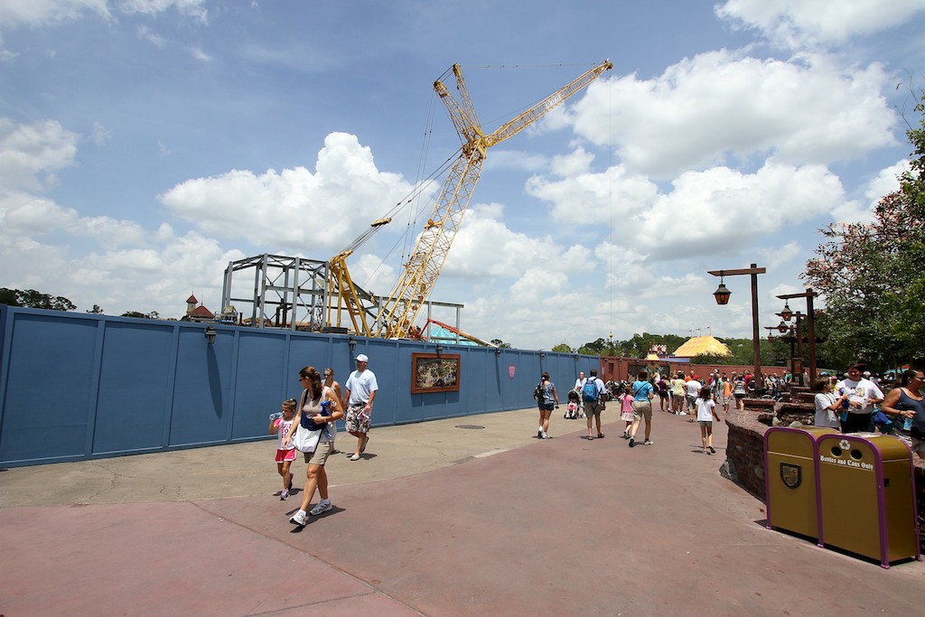 PHOTOS - Latest Fantasyland construction site update