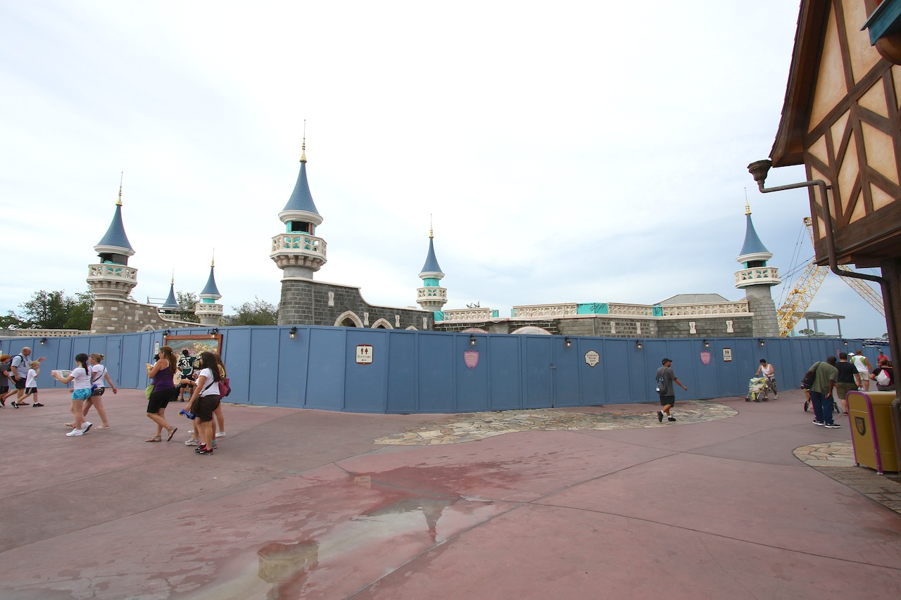 PHOTOS - Latest Fantasyland construction site update