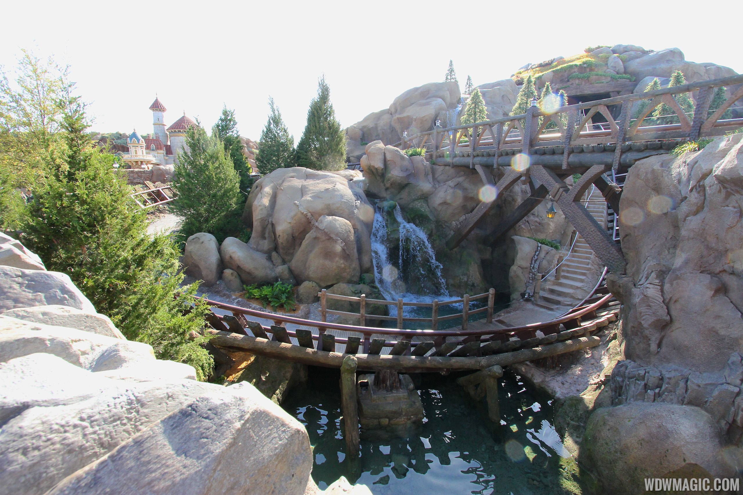 Seven Dwarfs Mine Train coaster construction - Photo 13 of 15