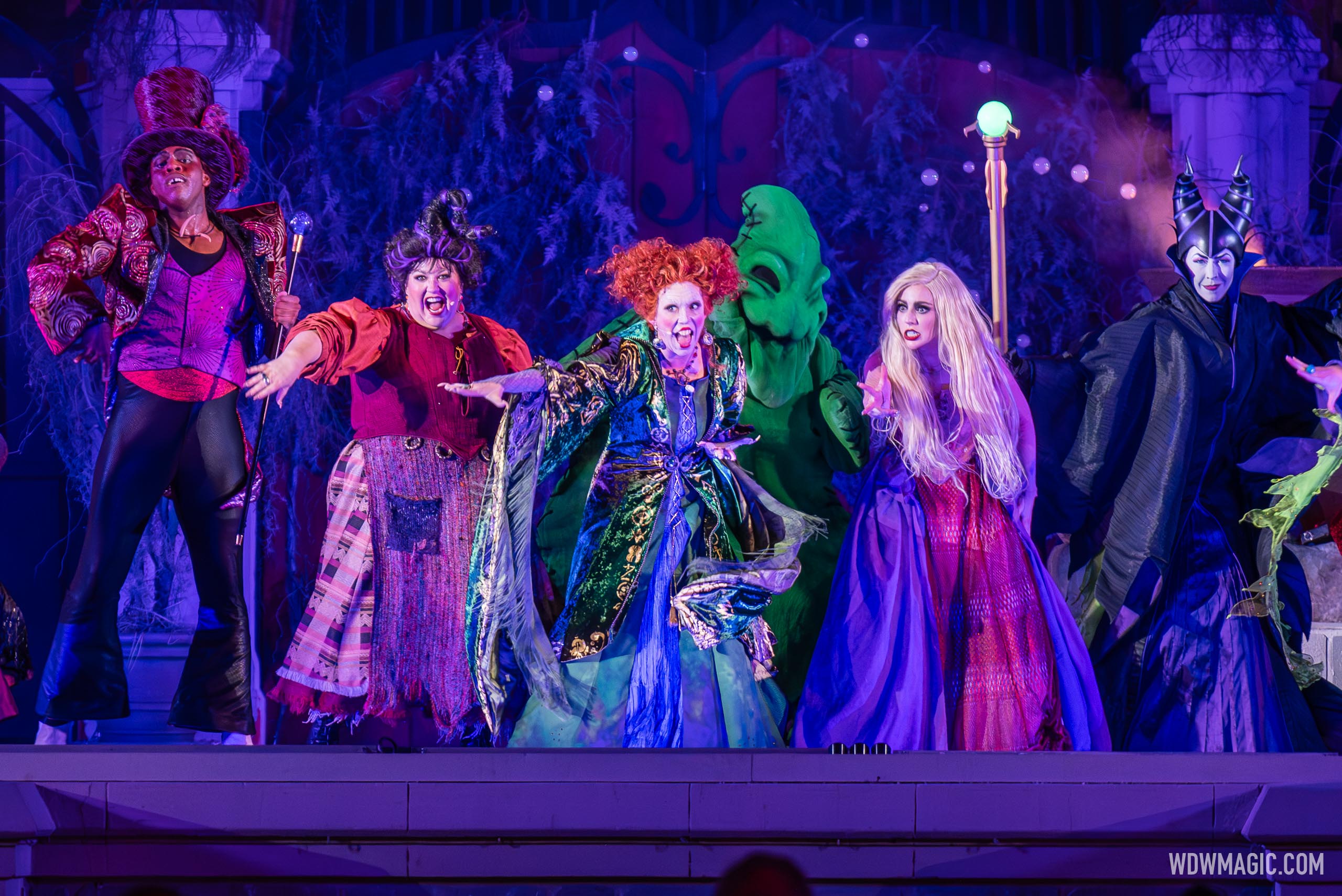 Hocus Pocus Villain Spelltacular 2023 - Photo 45 of 53