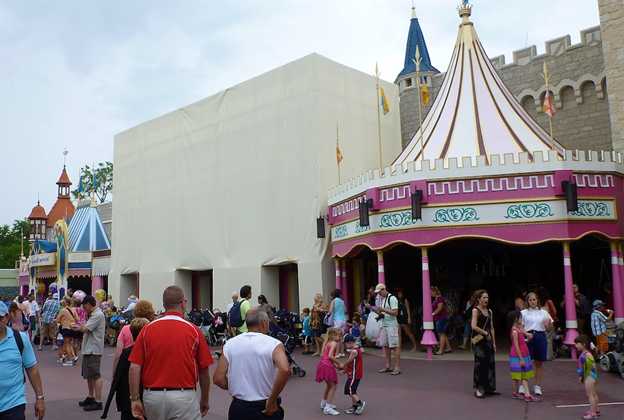 It S A Small World Closing For Short Refurbishment In April