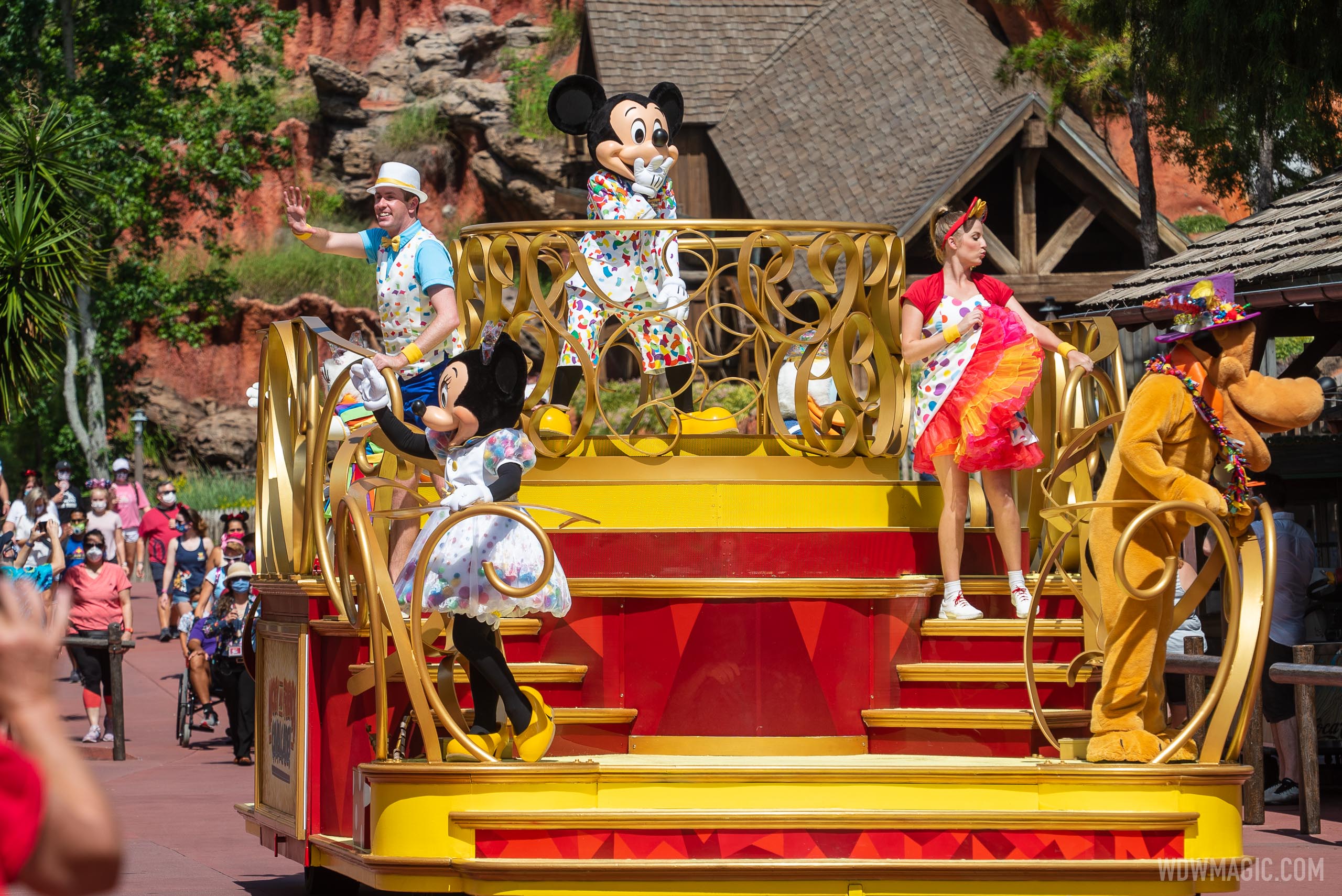 Magic Kingdom entertainment during COVID-19 phased reopening - Photo 8