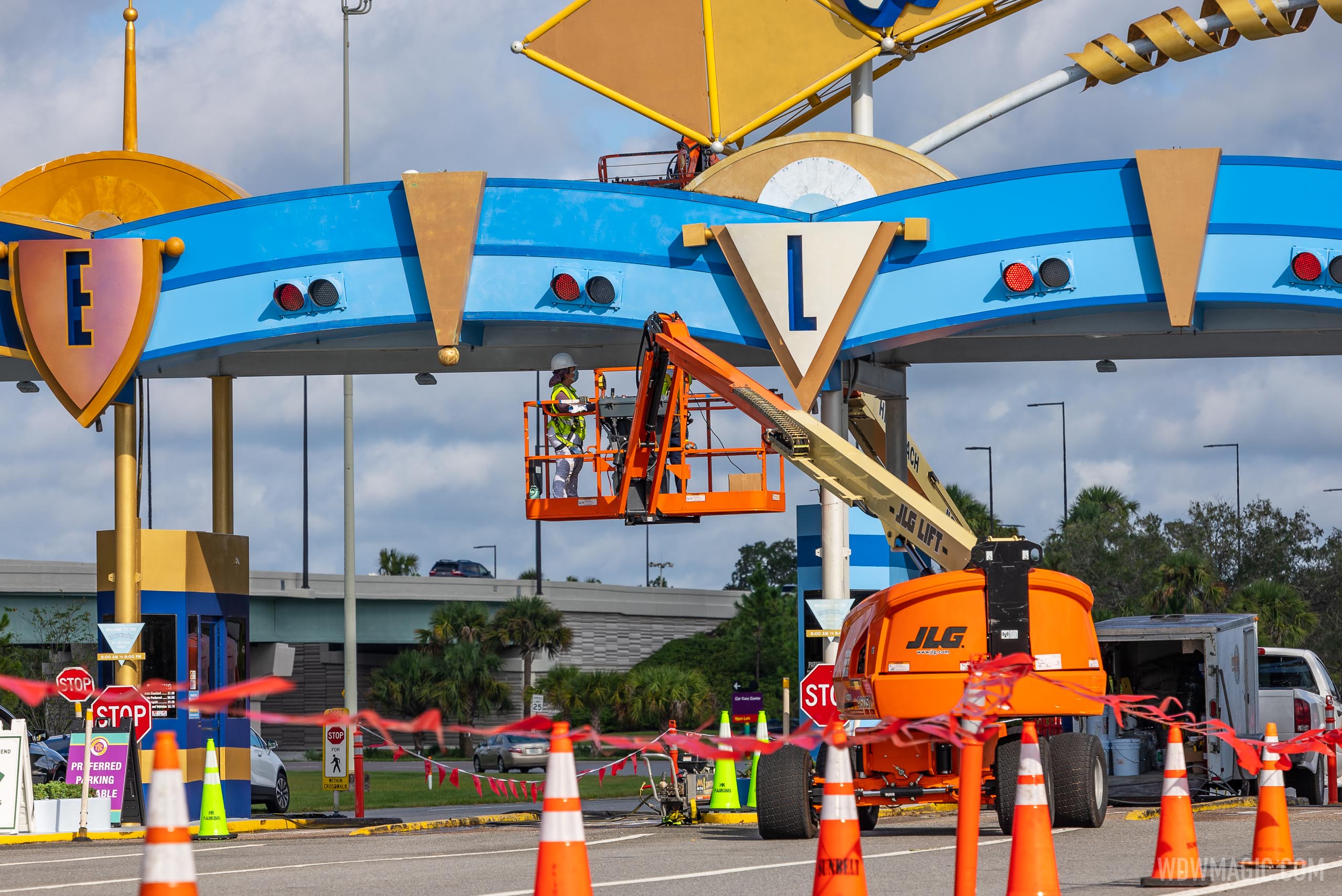 Magic Kingdom autoplaza refurbishment October 12 2020 Photo 5 of 8 Magic Kingdom autoplaza refurbishment October 12 2020 Photo 5 of 8
