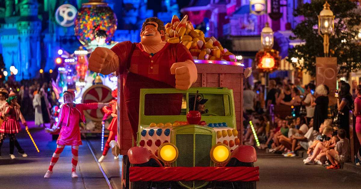 Mickey S Boo To You Halloween Parade 22 Main Street U S A Photoadf 42 Of 50 Mickey S Boo To You Halloween Parade 22 Main Street U S A Photoadf 42 Of 50