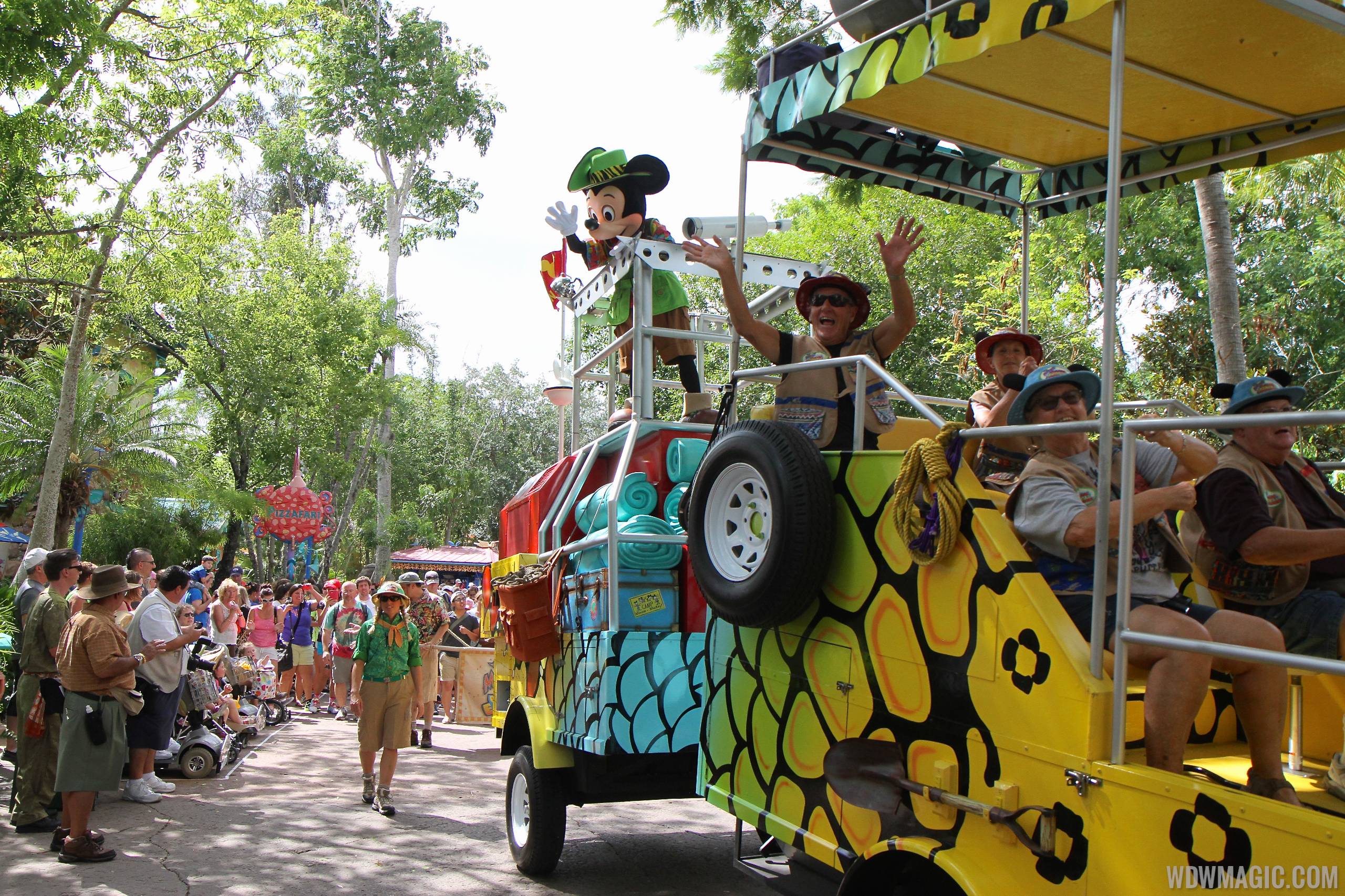 Mickey Rally Raceway Jungle Mickey's Jammin' Jungle Parade - Photo 47 of 48