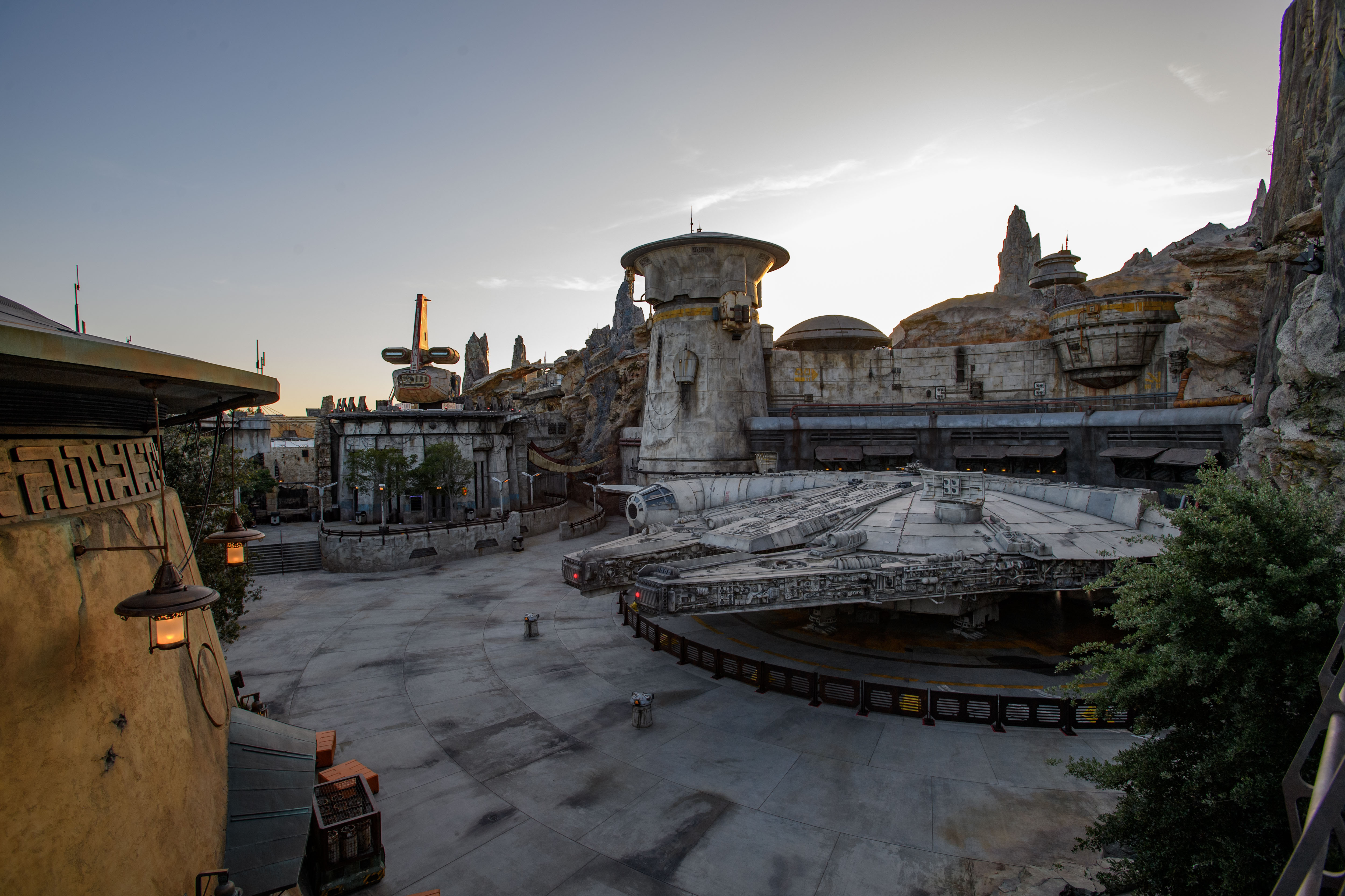 Millennium Falcon Smugglers Run Overview Photo 1 Of 6 Millennium Falcon Smugglers Run Overview Photo 1 Of 6