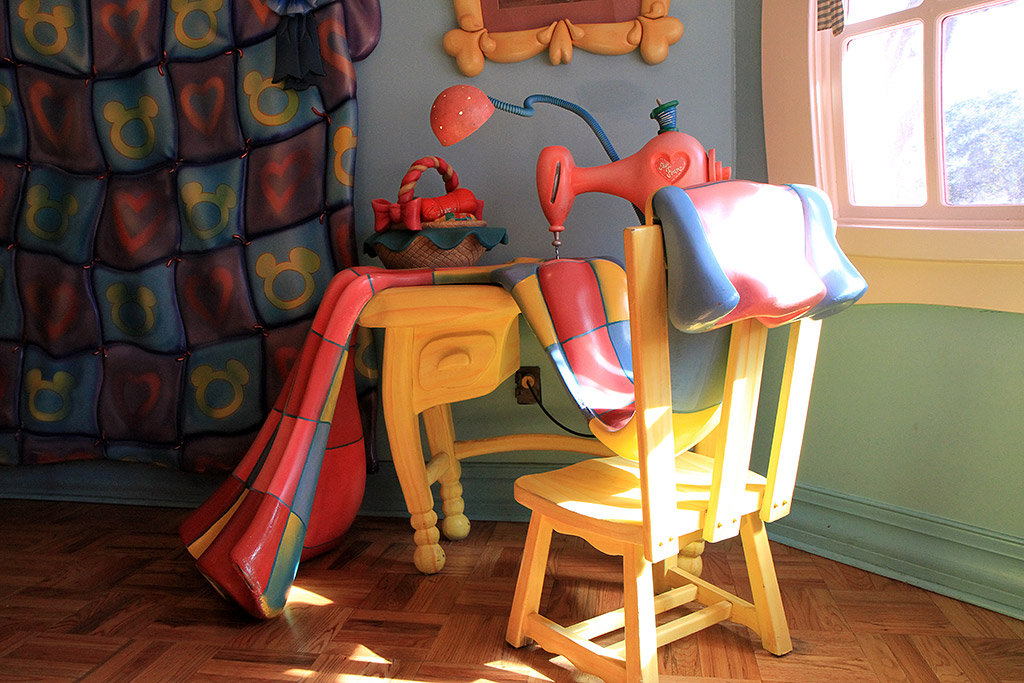 Minnie's Country House - interior - Photo 10 of 34