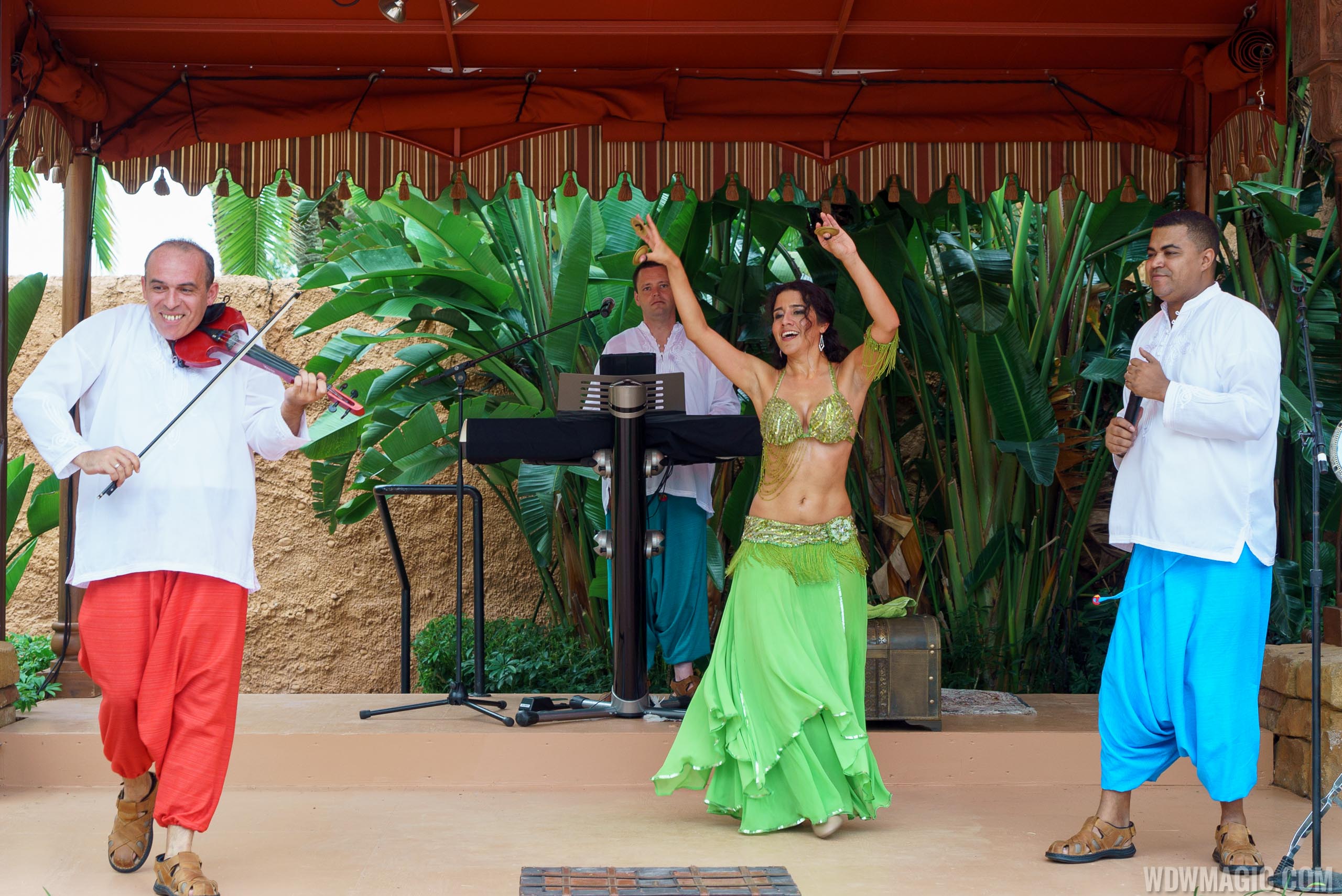 VIDEO - Belly Dancing returns to Epcot's Morocco Pavilion with Musique ...