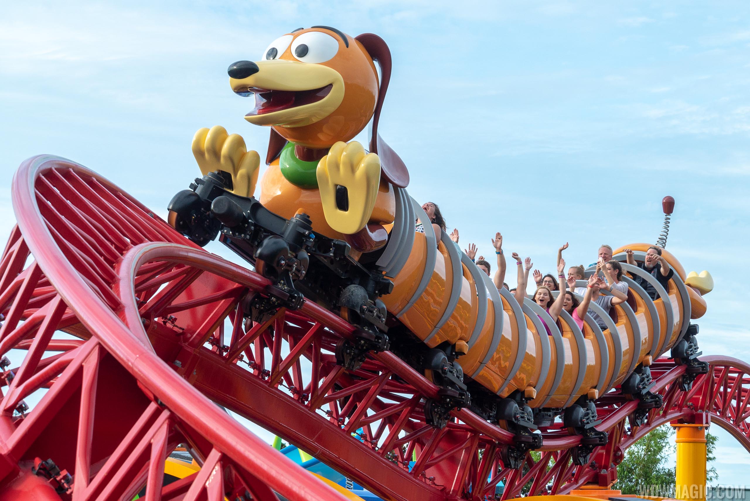 download slinky dog dash roller coaster