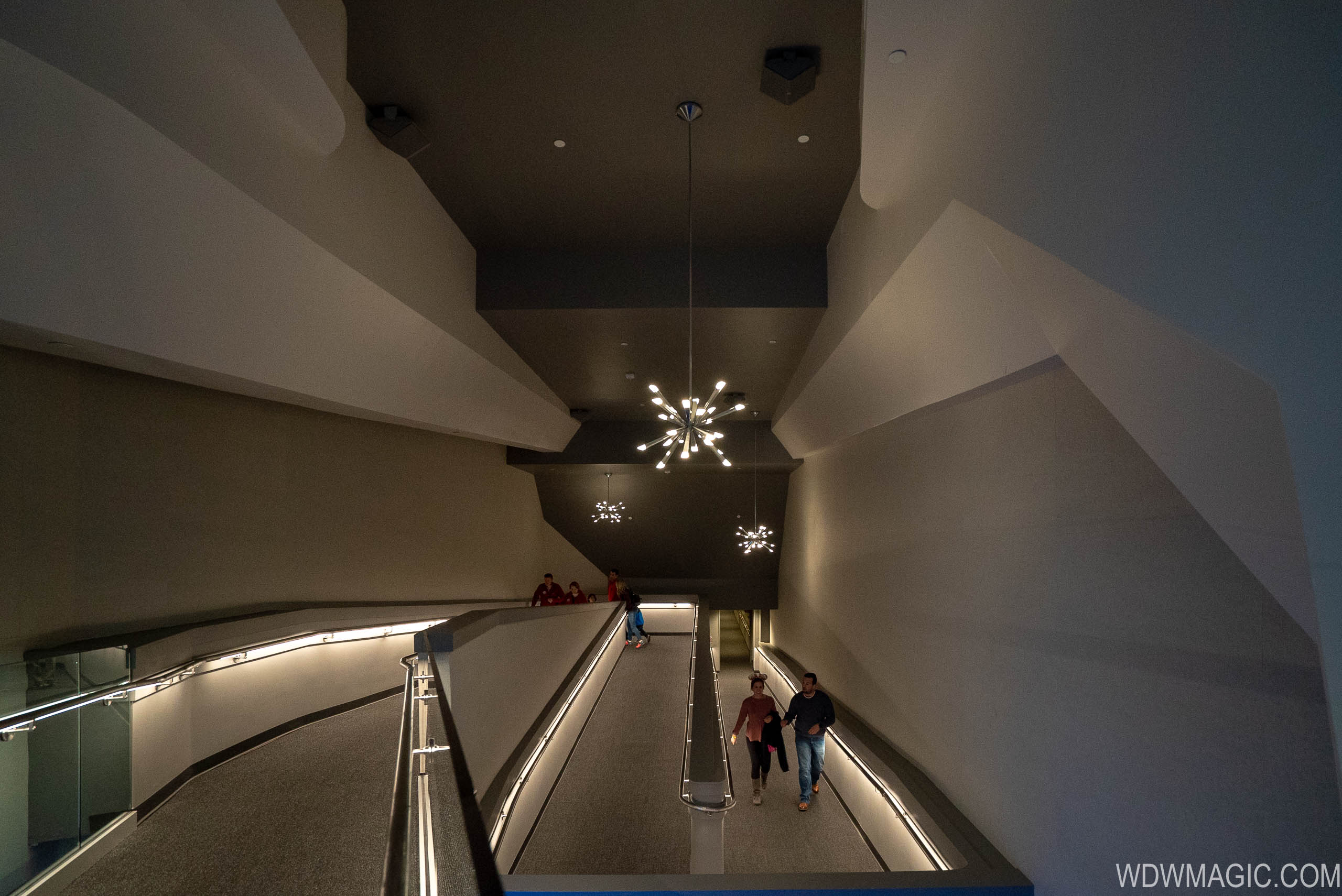 Space-Mountain_Full_34051.jpg