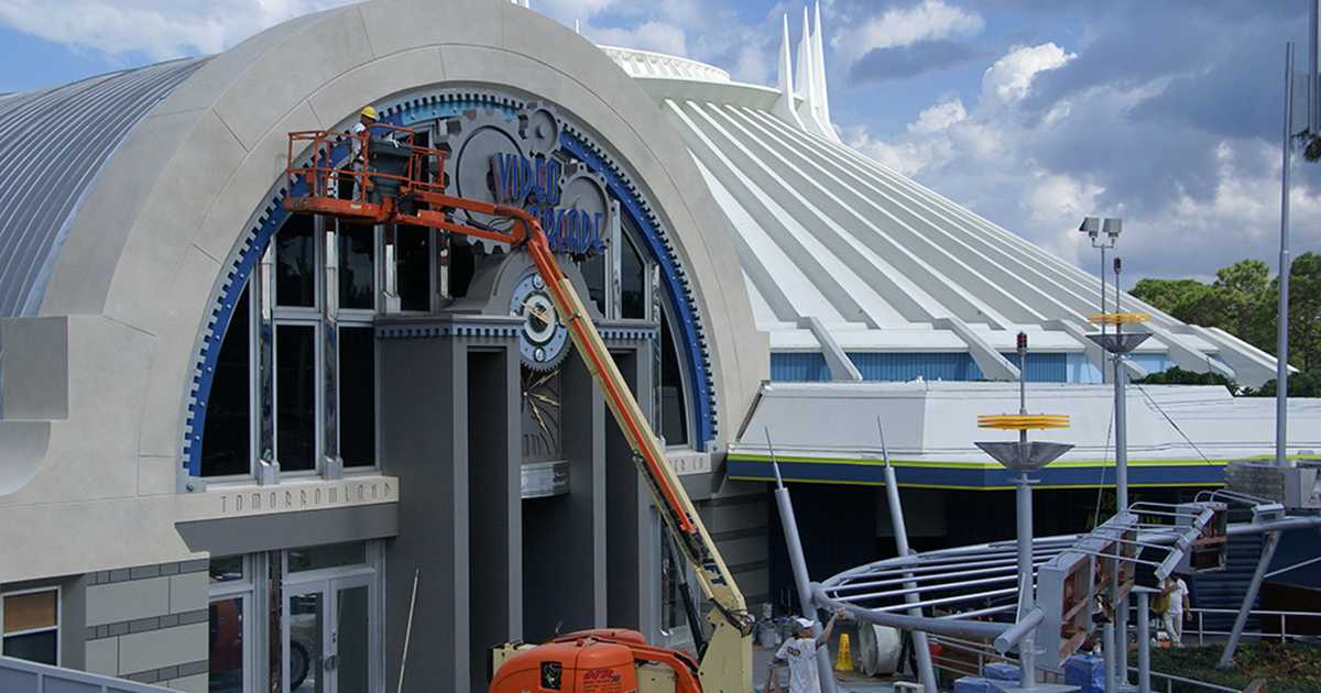 Space Mountain refurbishment Photo 3 of 8