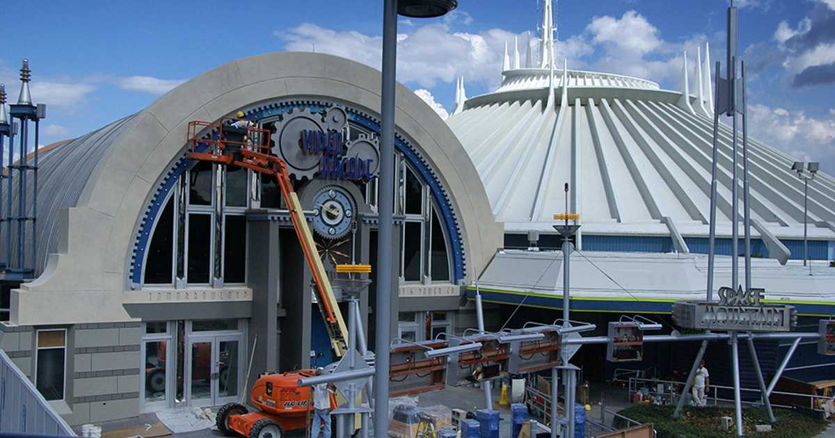 Space Mountain refurbishment Photo 4 of 8