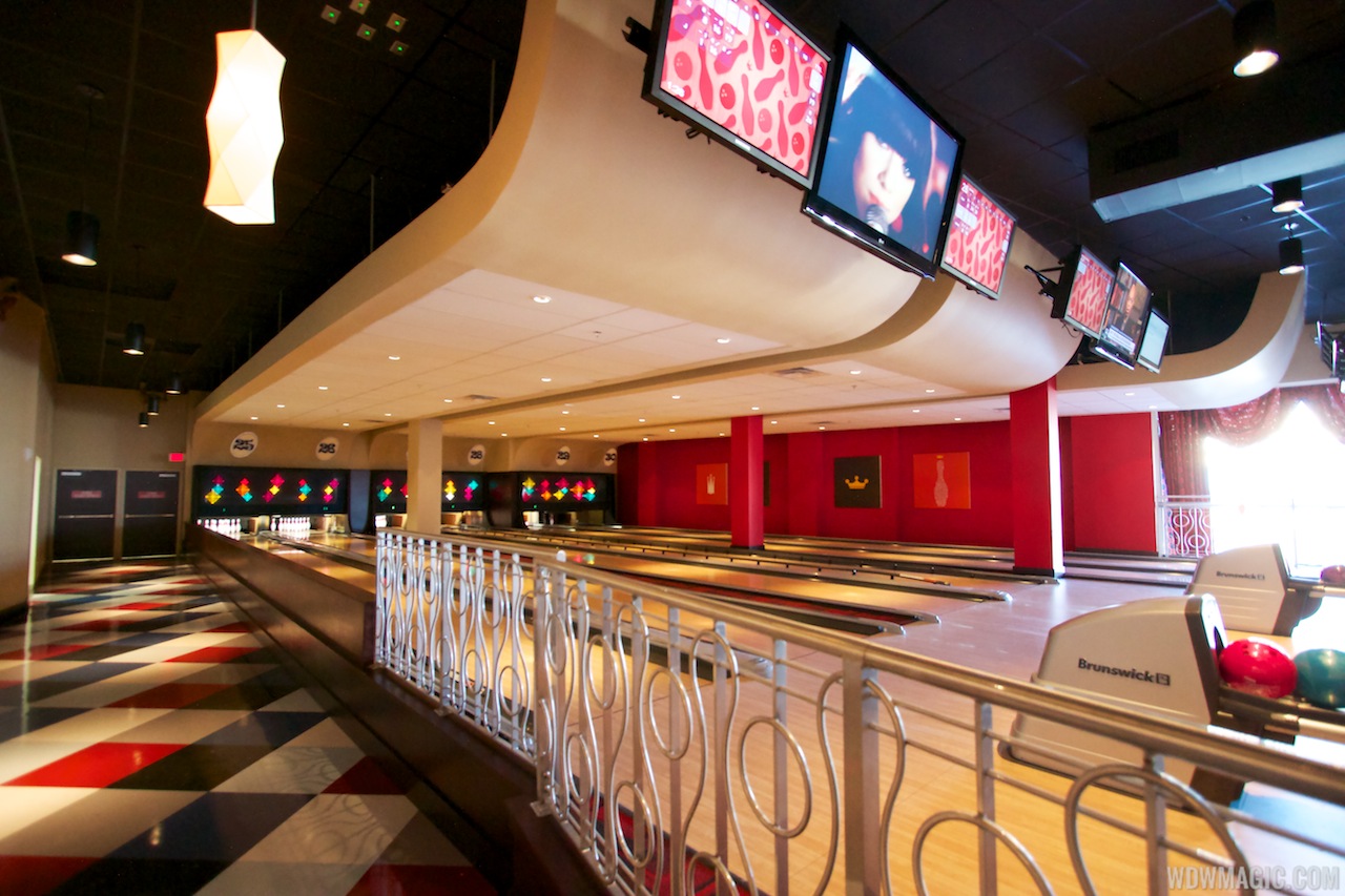 Opening day inside Splitsville Photo 25 of 48