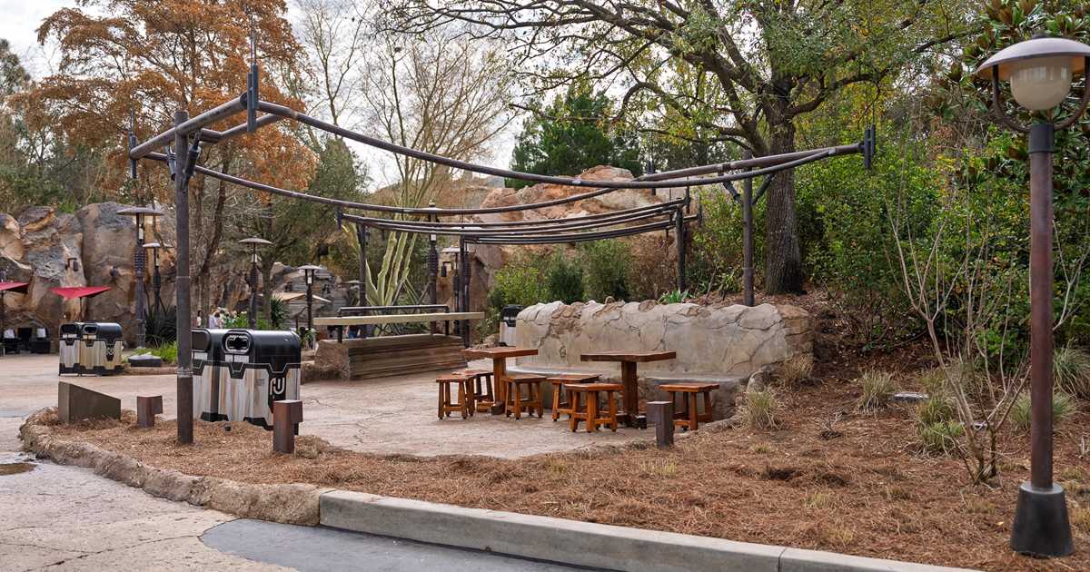 Shade Canopy Construction at Galaxy's Edge Seating Area