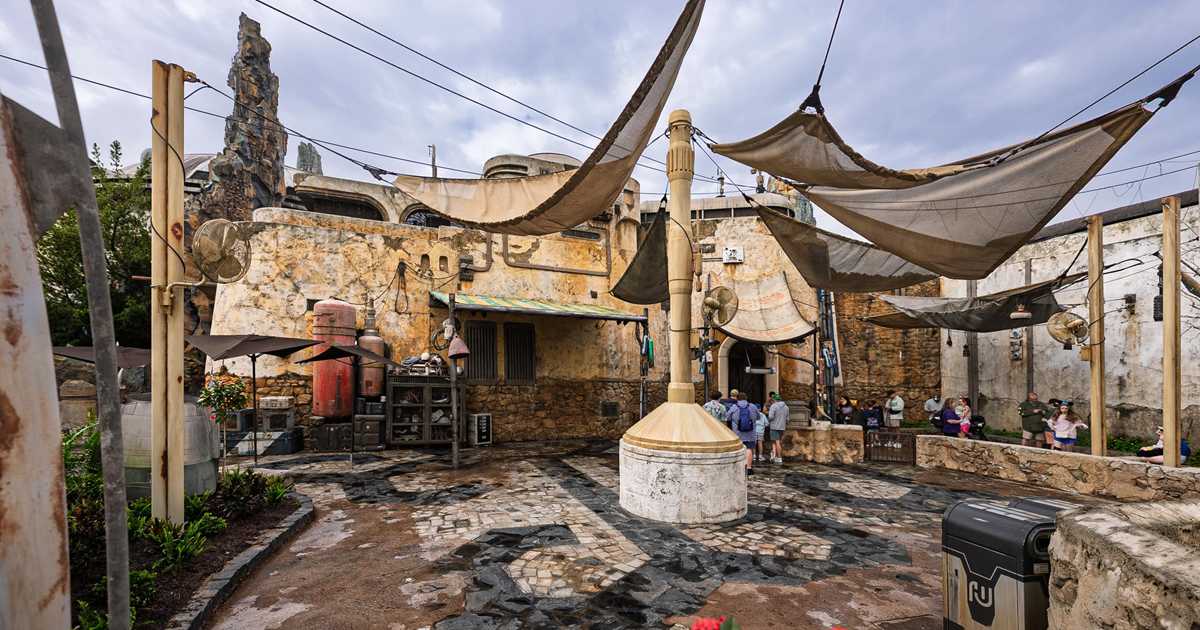 New Shade Canopies Revealed Near Savi's Workshop – Star Wars: Galaxy's Edge