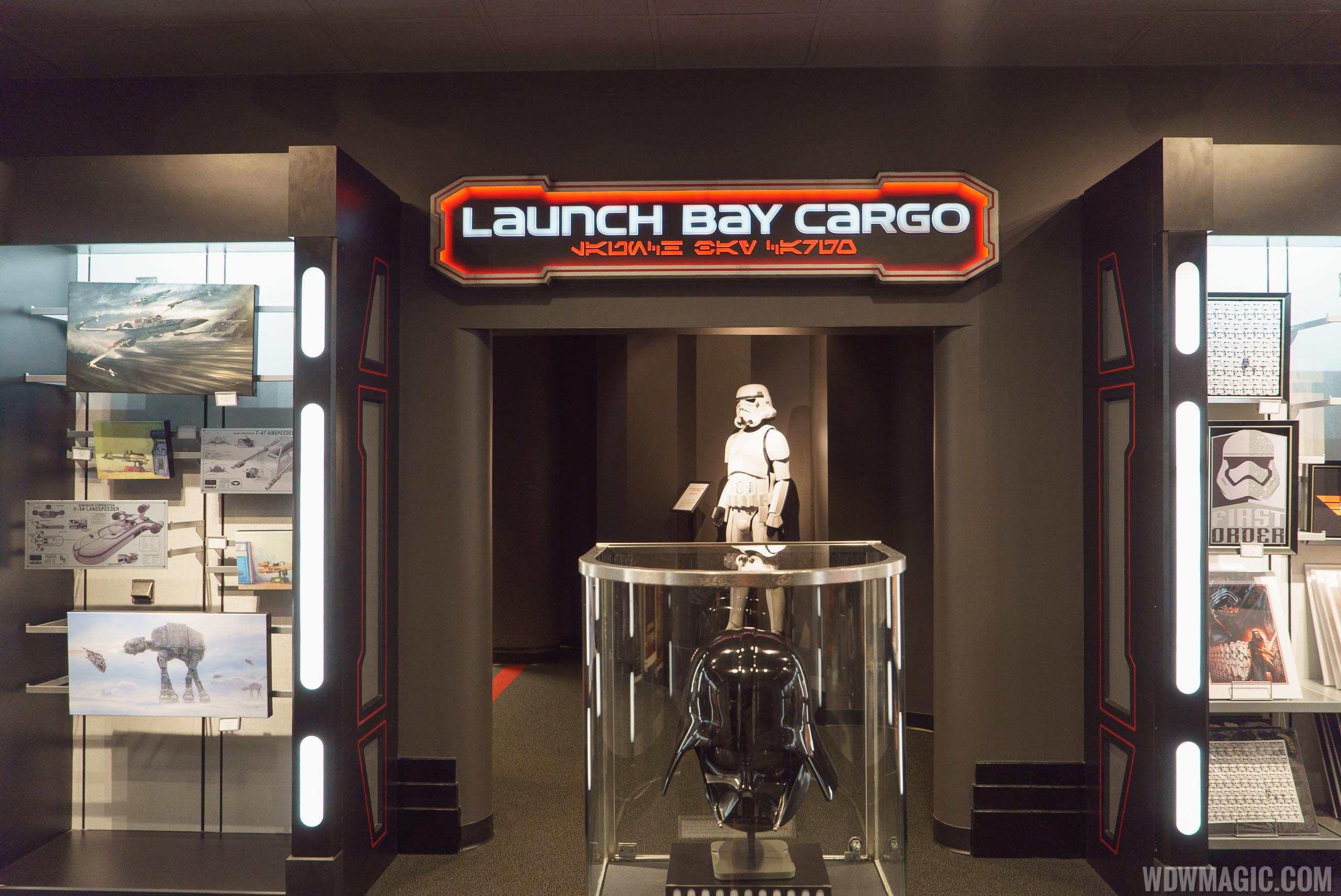 Star Wars Launch Bay opening day - Photo 31 of 40