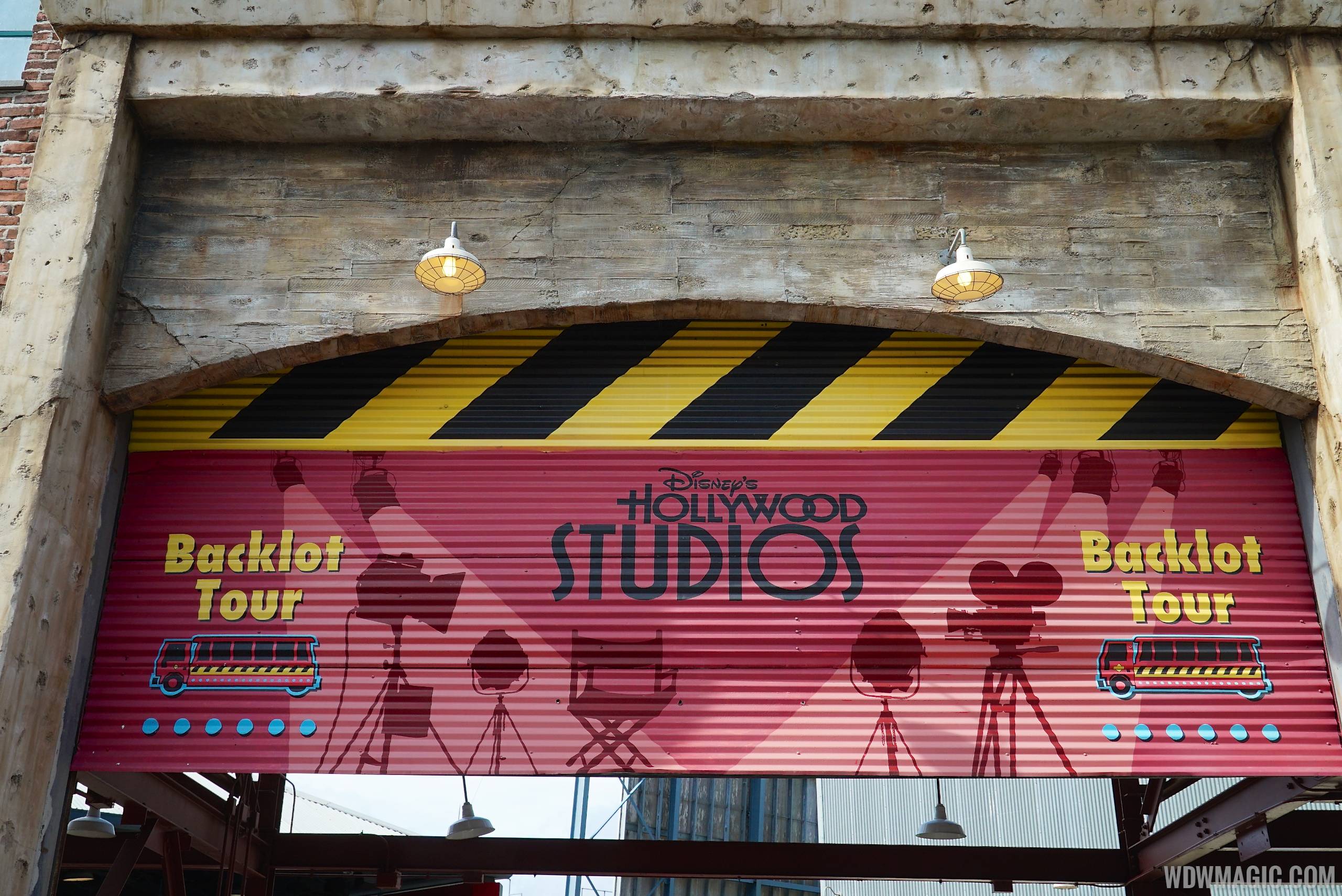 Studio Backlot Tour complete walkthrough Photo 5 of 134