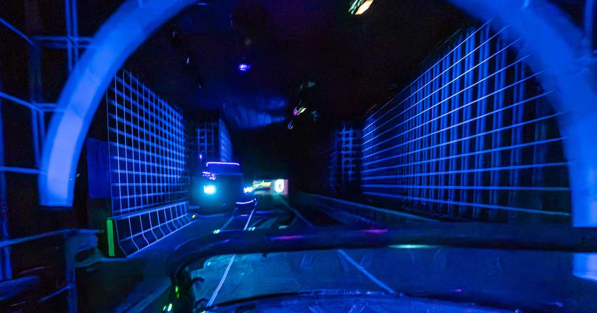 Testtrack Queue Line Test Track Queue and Ride - June 2024 - Photo 32 of 47