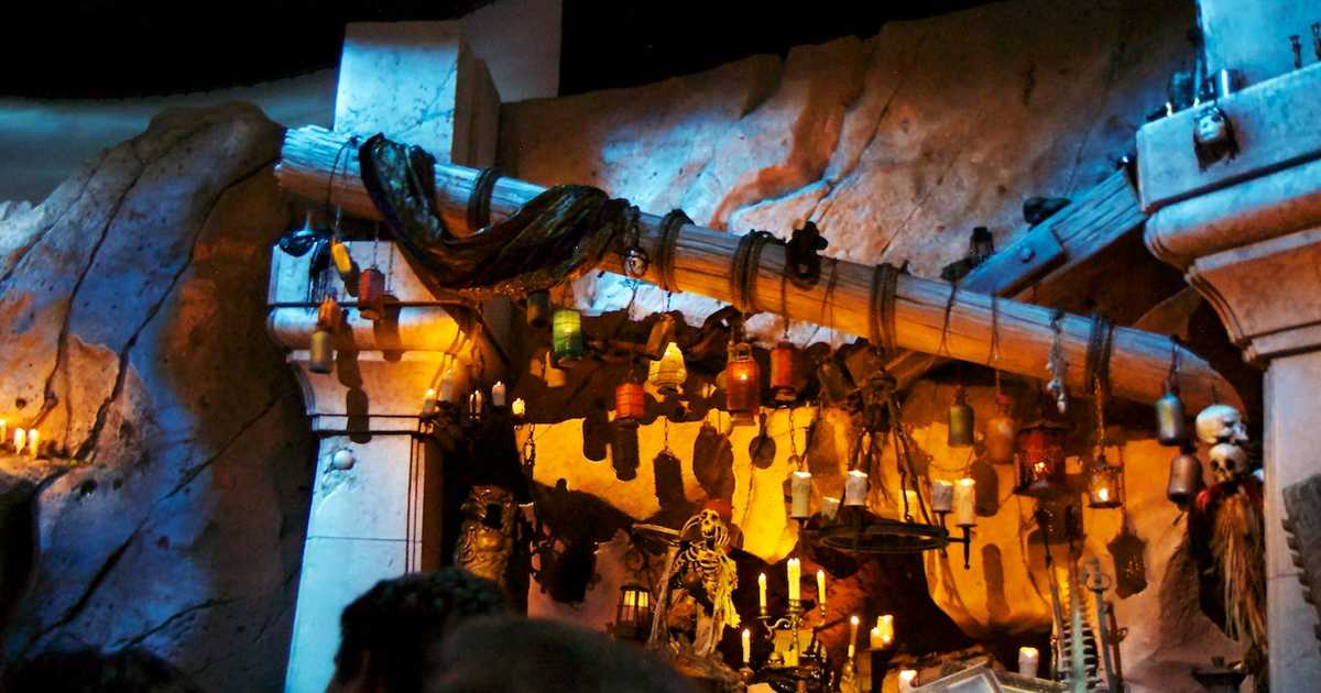The Legend of Captain Jack Sparrow exterior and show scenes - Photo 9 of 13