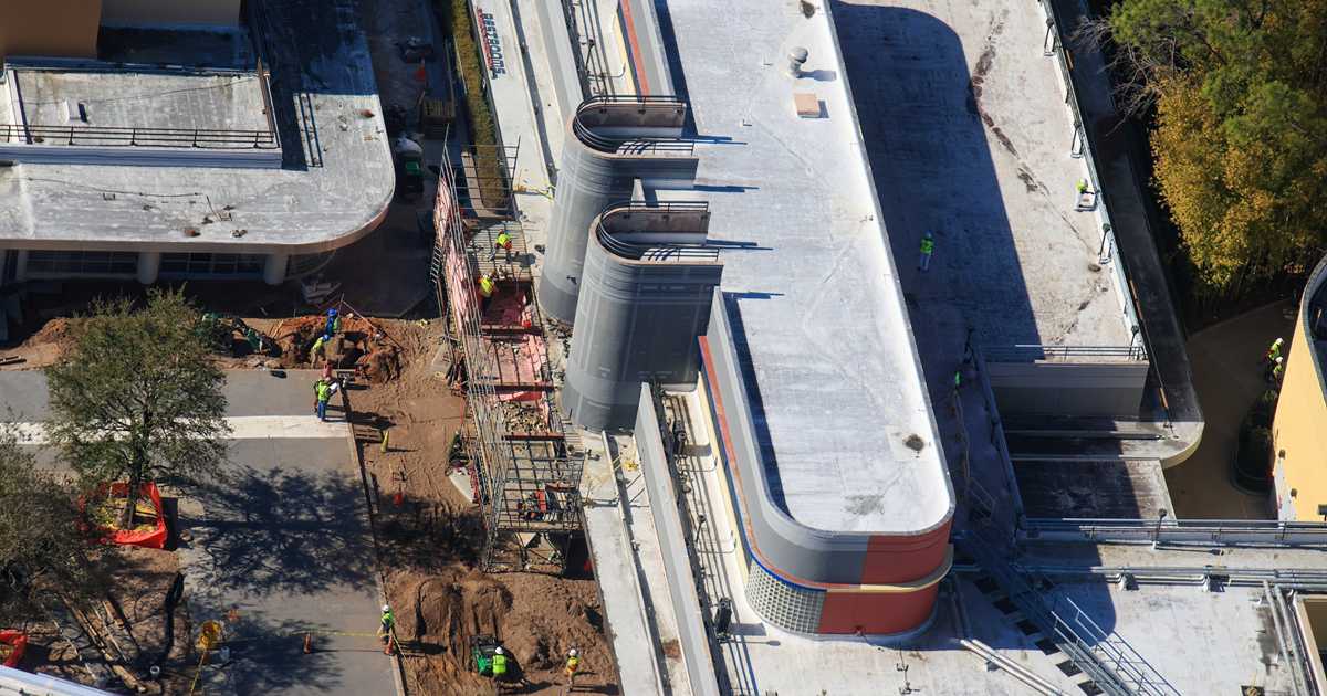 Bioreconstruct Animation Courtyard Animation Courtyard Transformation: Aerial Construction Photos ...