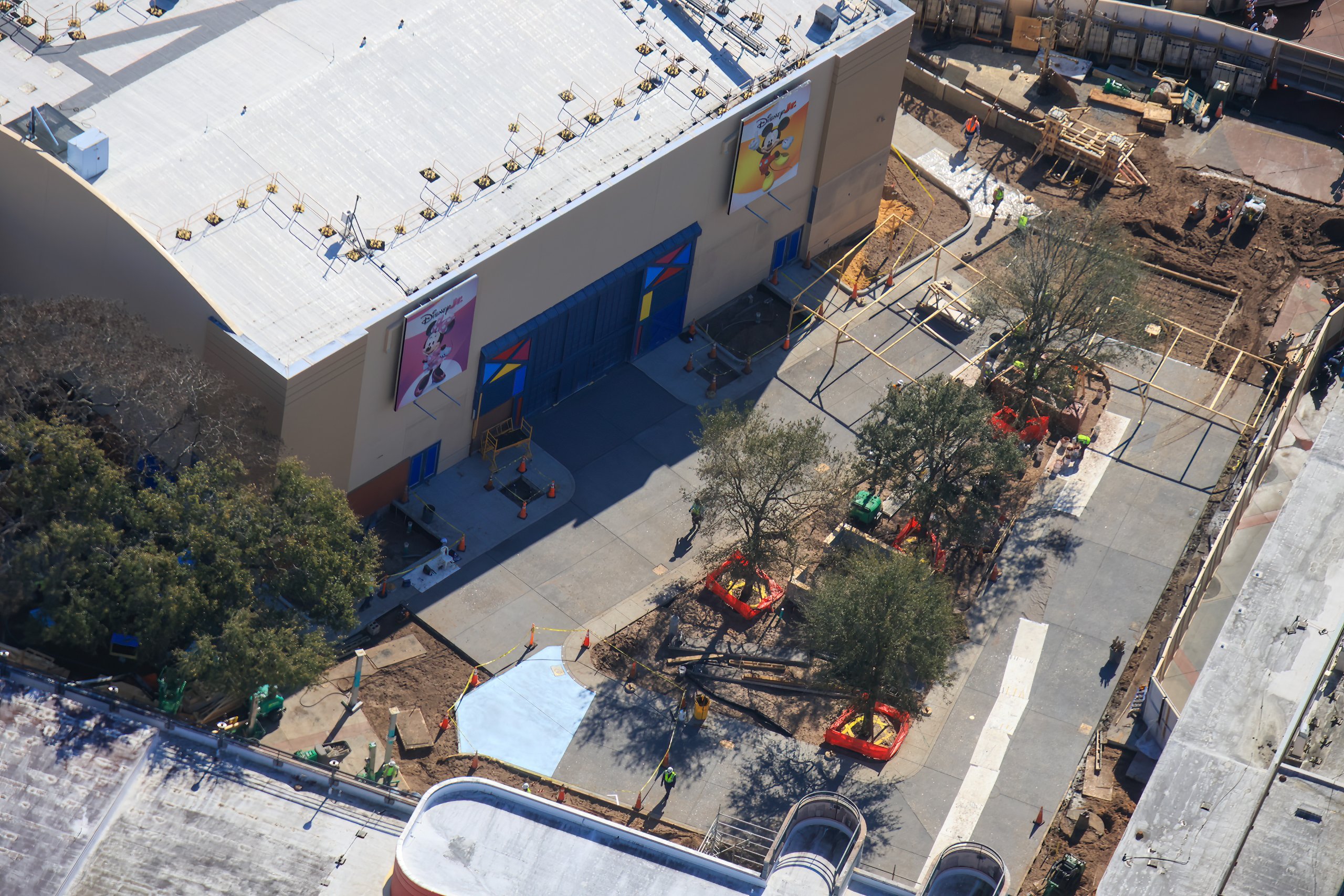 Animation Courtyard Transformation: Aerial Construction Photos ...