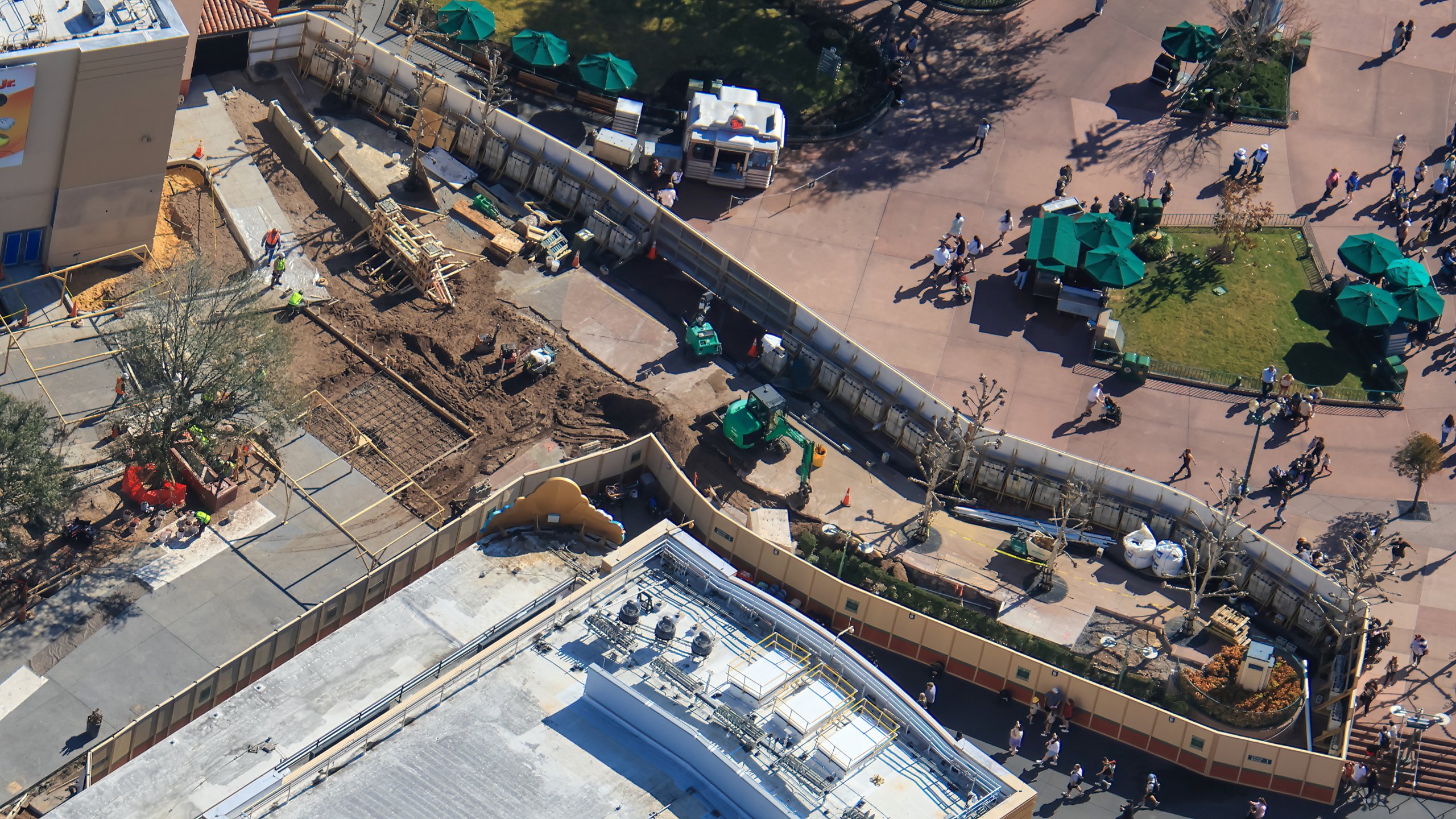 Animation Courtyard Transformation: Aerial Construction Photos ...