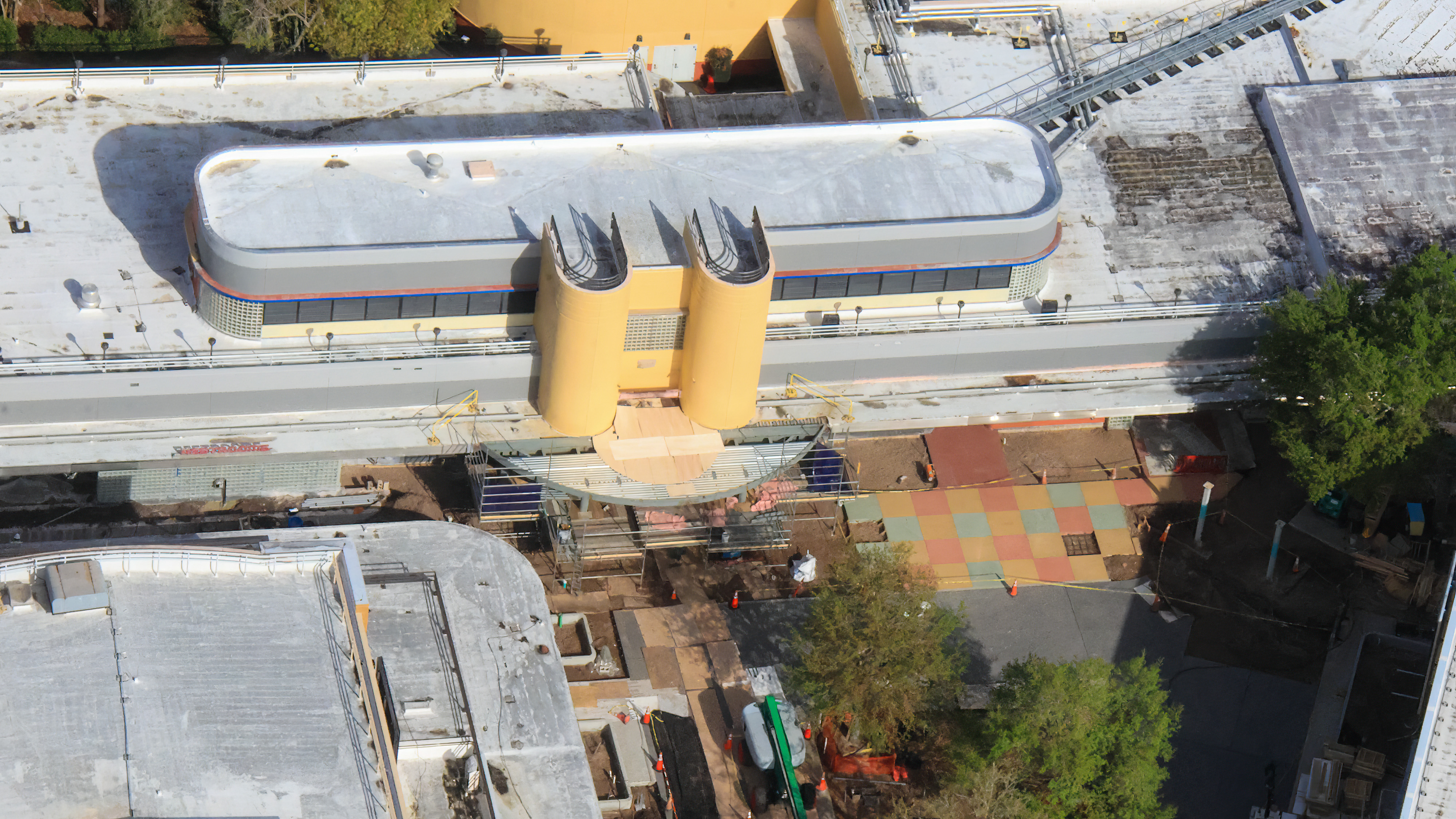 New Disney's Hollywood Studios Courtyard Gets Grauman's Chinese Theatre-Style Character Impressions
