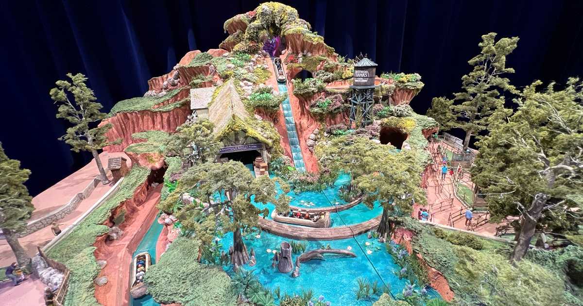 Tiana's Bayou Adventure concept model - D23 Expo exhibit - Photo 1 of 6