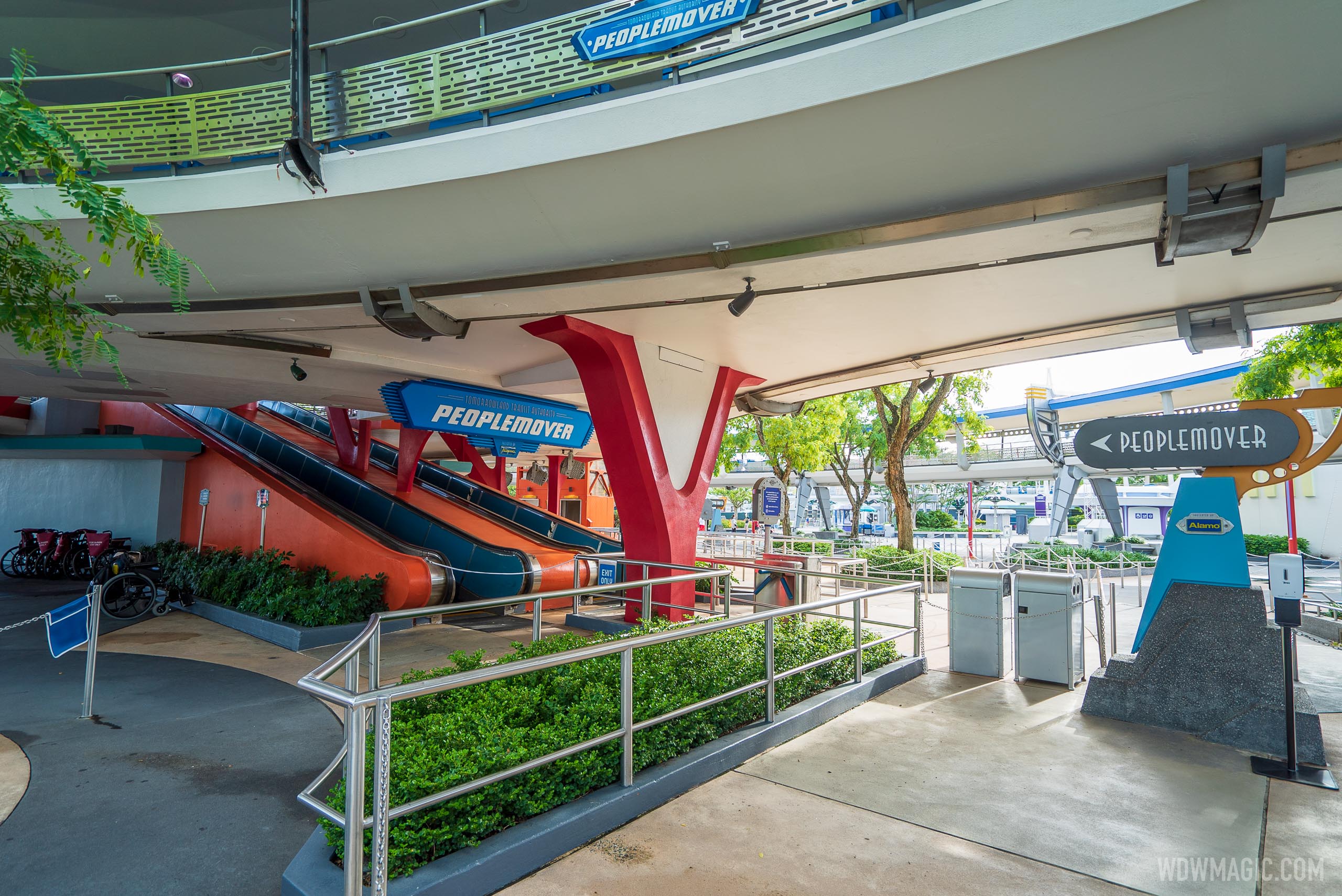 Tomorrowland Transit Authority PeopleMover refurbishment extends to almost the end of the year