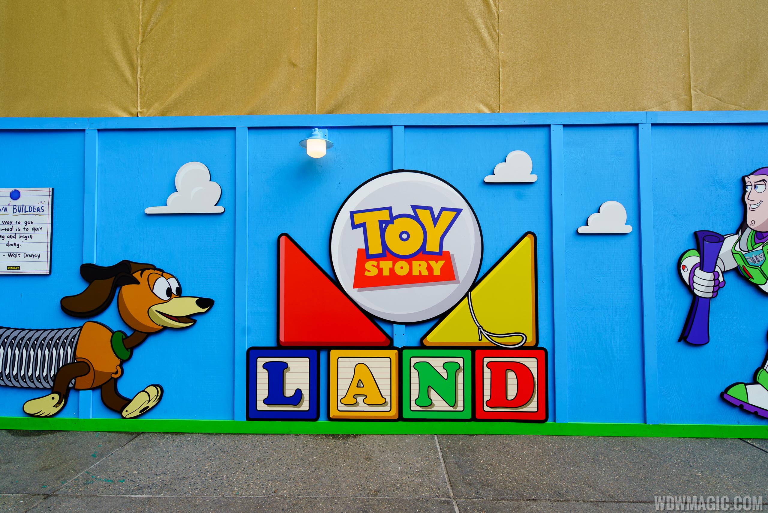 Toy Story Land entrance Photo 2 of 5
