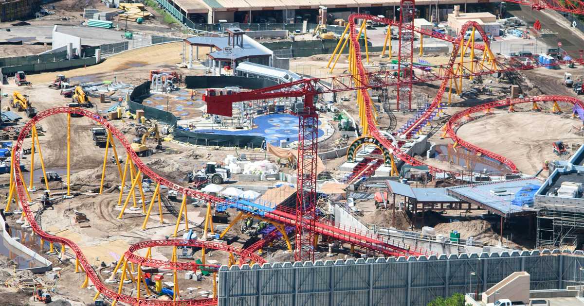 Toy Story Land construction aerial views - Photo 2 of 7
