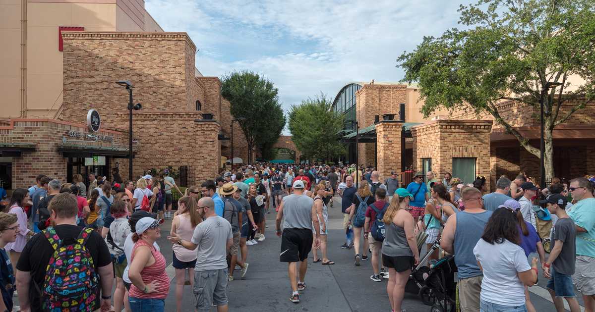 toy story land opening day