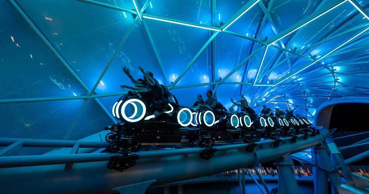 TRON Lightcycle Run overview - Photo 33 of 39