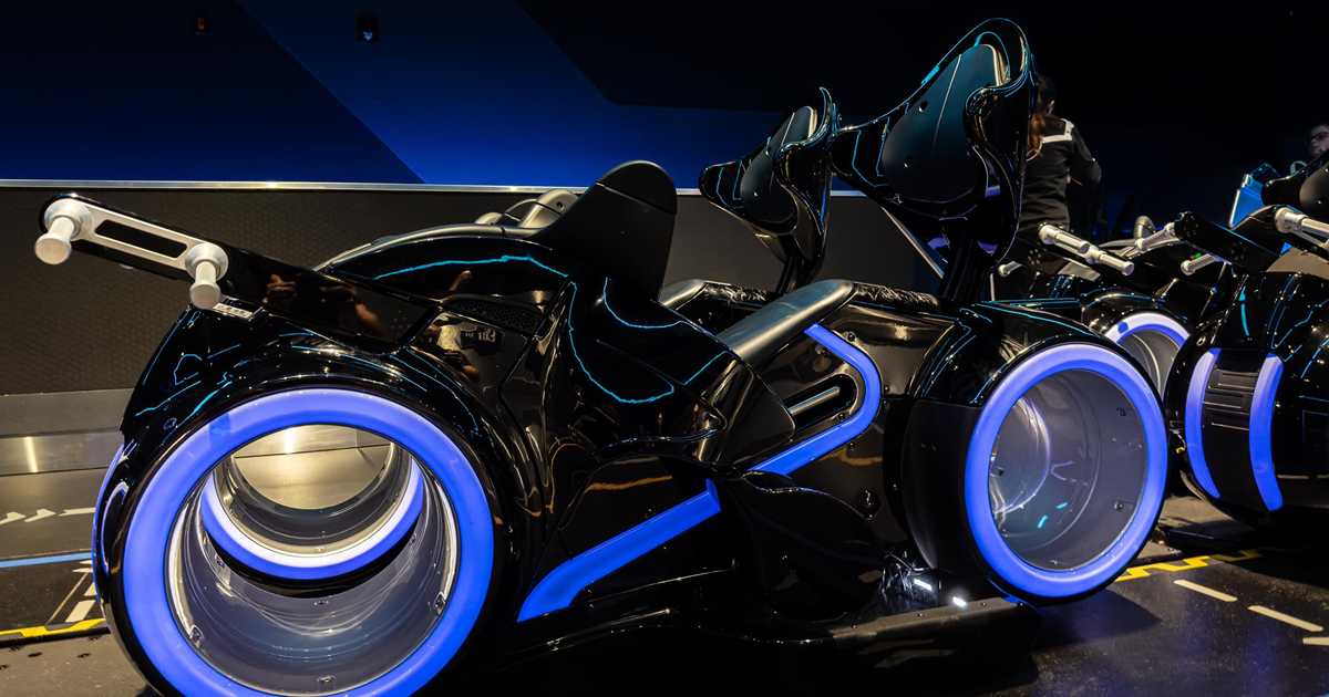 TRON Lightcycle Run overview - Photo 23 of 39